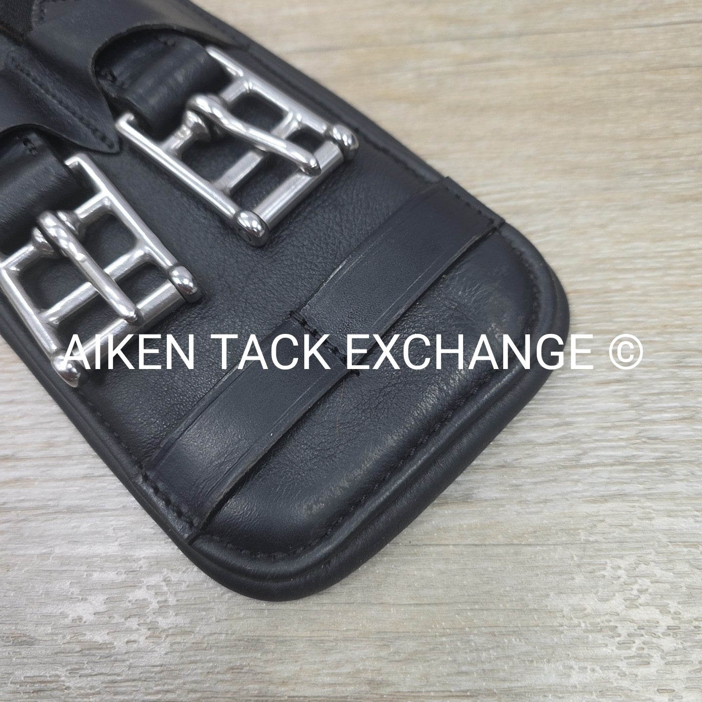 Shires Velociti Lusso Dressage Girth, 26"