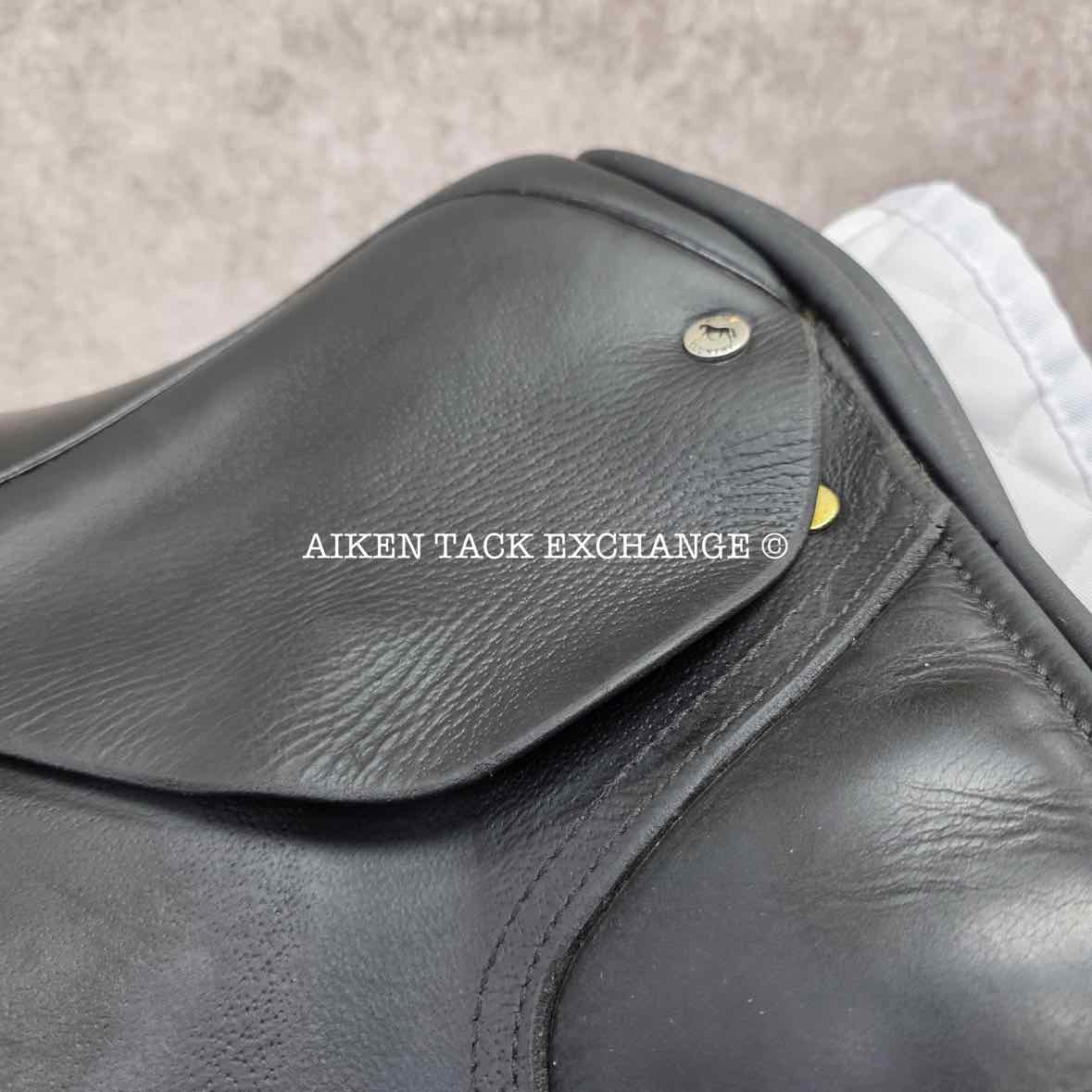 2007 Black Country Eloquence Dressage Saddle, 18" Seat, Wide Tree, Wool Flocked Panels