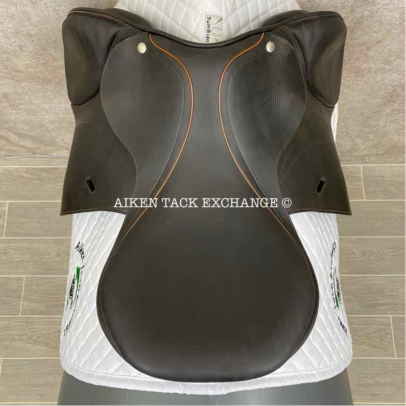 2007 Equipe Expression Close Contact Jump Saddle, 17" Seat, Extra Wide Tree, Foam Panels