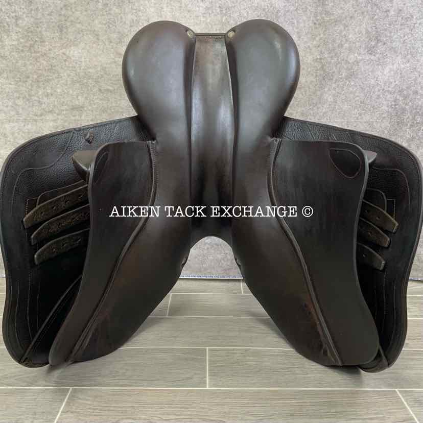 **SOLD** 2010 CWD SE02 Close Contact Jump Saddle, 18.5" Seat, 4C Flap, Medium Tree, Foam Panels, Buffalo Leather