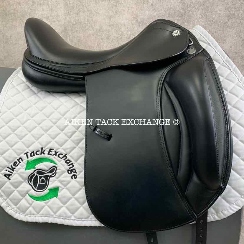 **SOLD** 2019 Prestige X-D1D K Zero Monoflap Dressage Saddle, 17" Seat, Medium Tree, Wool Flocked Panels