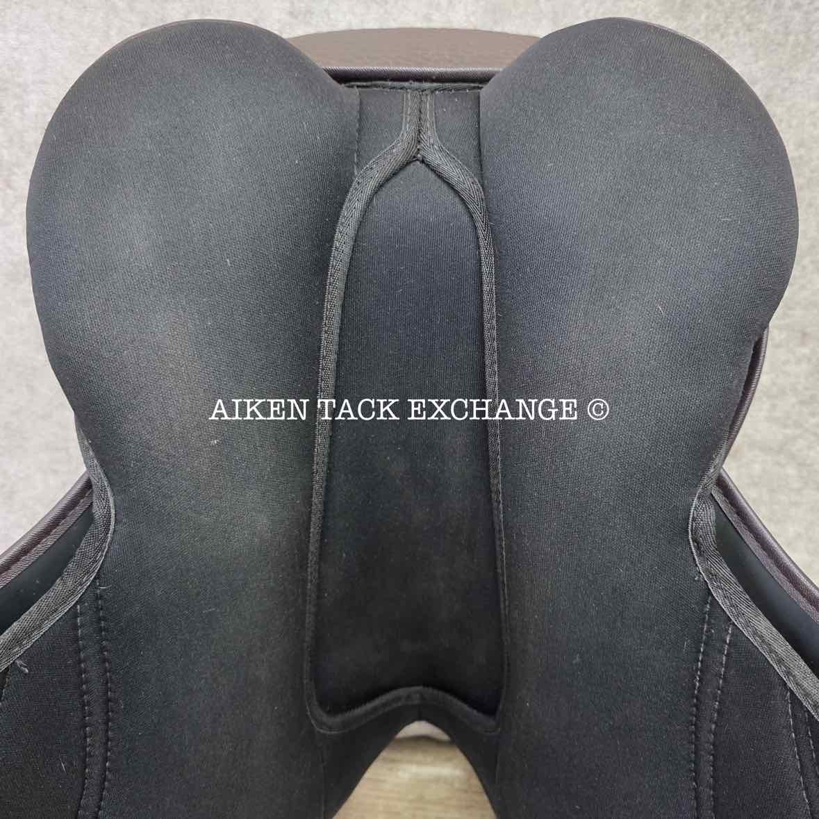 Dover Synthetic ProRide Close Contact Jump Saddle, 16.5" Seat, Medium Tree, Wool Flocked Panels