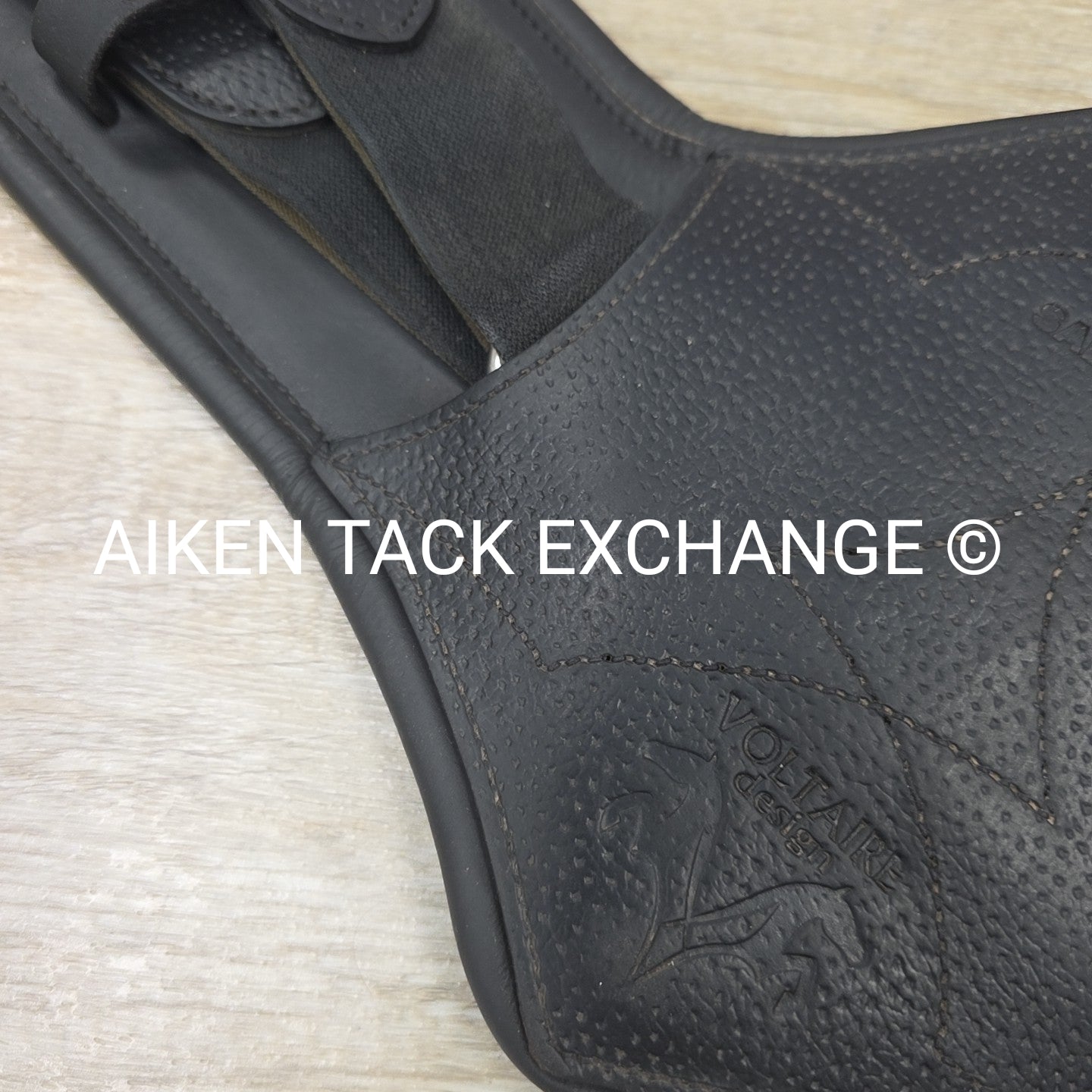 Voltaire Short Anatomic Dressage Girth, Black, 20"