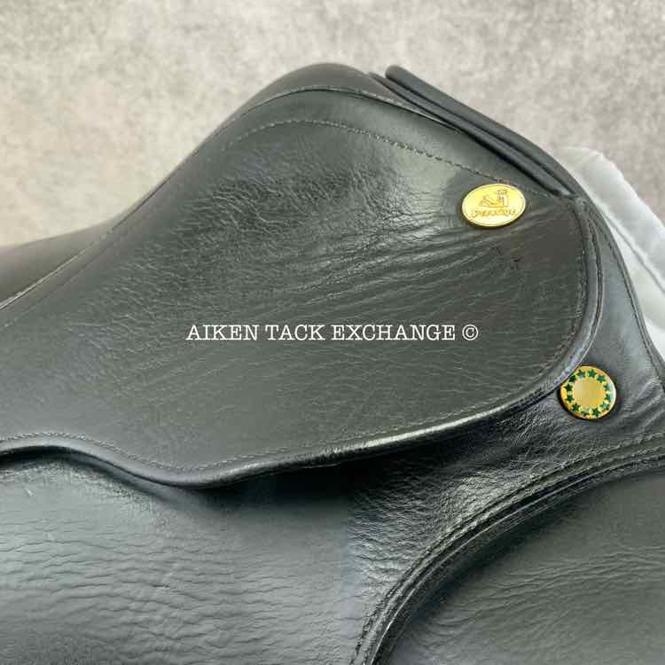 **SOLD** 2000 Prestige Dressage 2000 Saddle, 17.5" Seat, 34 Tree - M/MW, Wool Flocked Panels