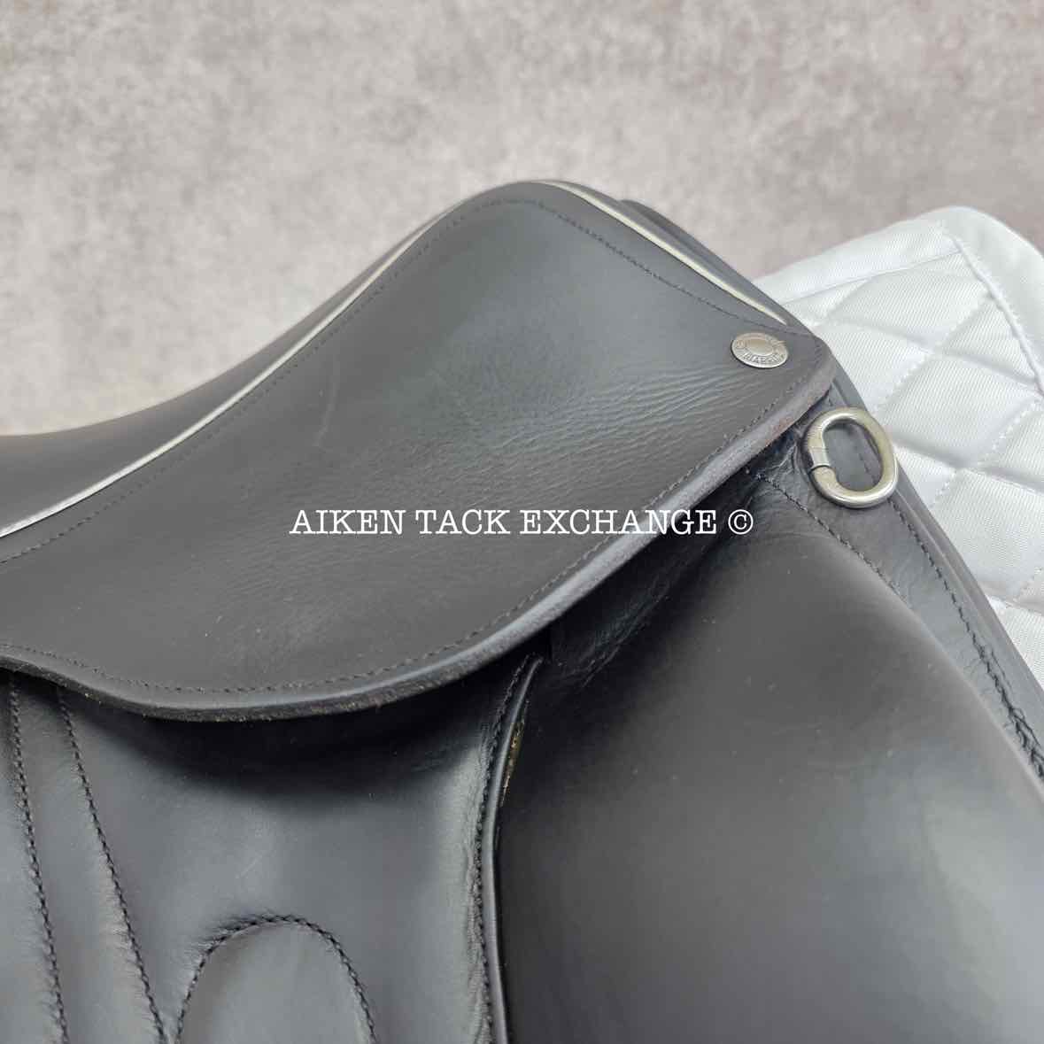 2017 Devoucoux Makila S Monoflap Dressage Saddle, 18" Seat, 1A Flap, M/MW Tree, D3D Panels, Full Buffalo Leather