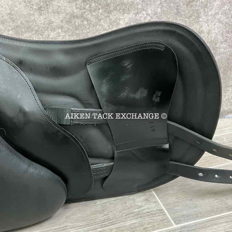 2022 Aviar Rook 2.0 Monoflap Dressage Saddle, 18.5" Seat, Adjustable Tree, Foam Panels
