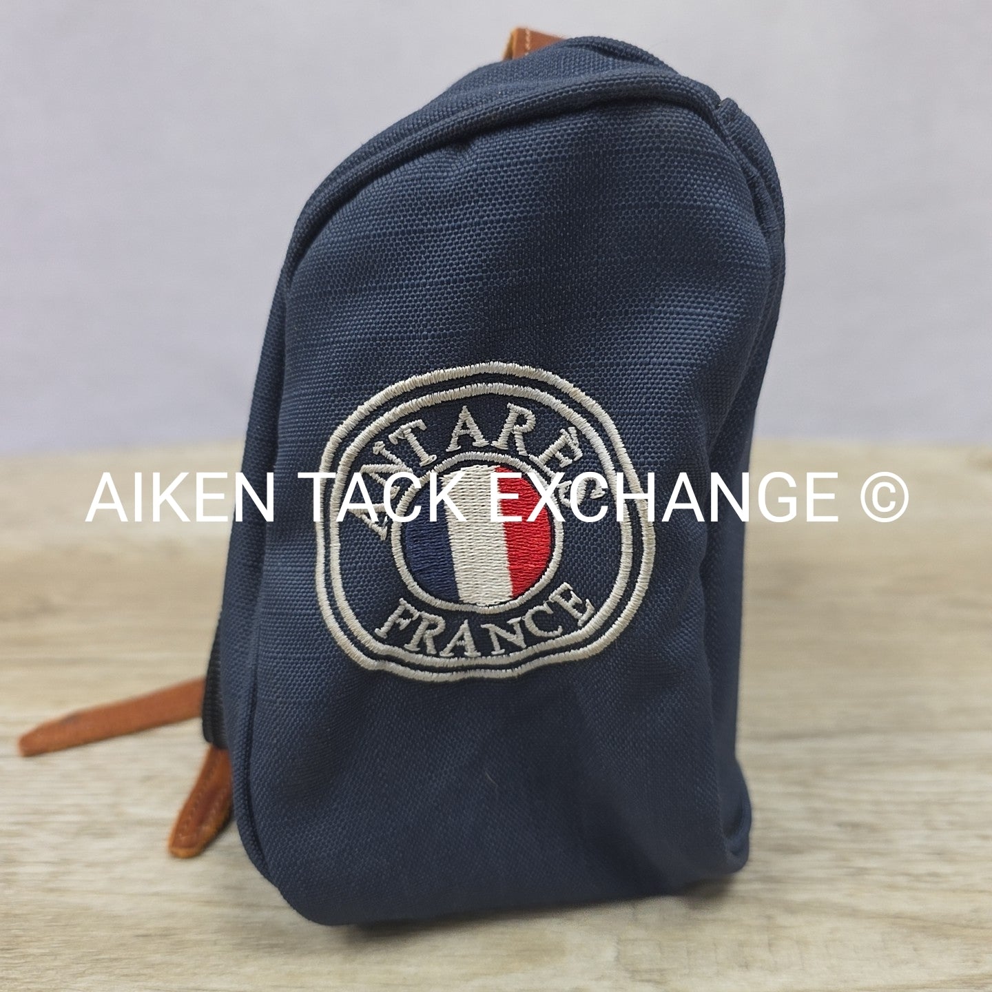 Antares Cleaning Kit Bag with Saddle Oil & Conditioner