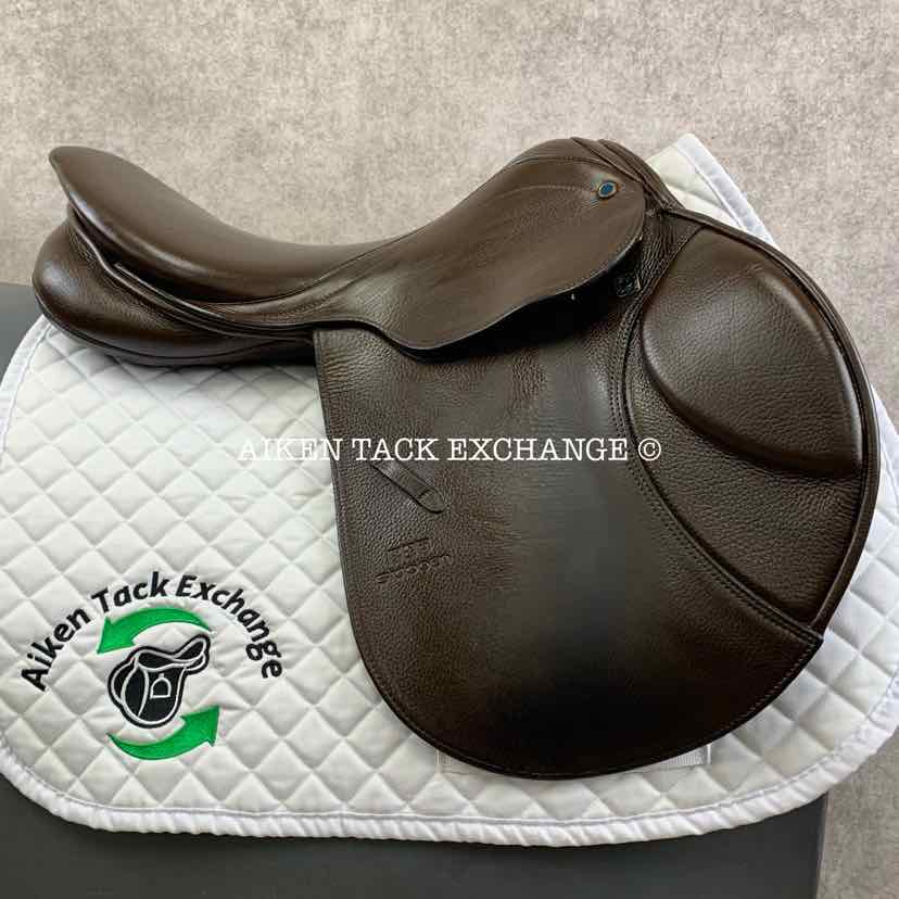 2011 Stubben Artus CS Deluxe Jump Saddle, 18" Seat, 28 cm Tree - Medium, Wool Flocked Panels
