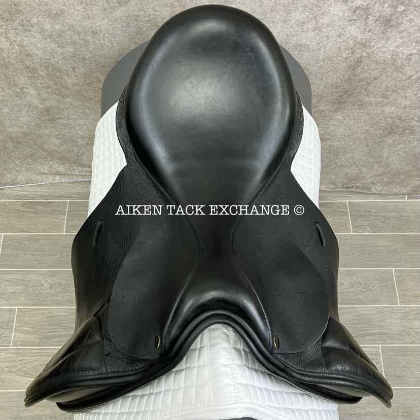 Cynron Dressage Saddle, 20" Seat, Extra Wide Tree, Wool Flocked Panels, Buffalo Leather