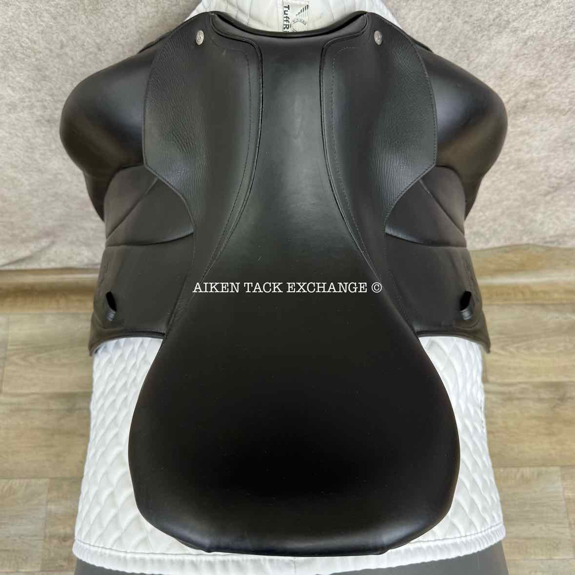 2017 Voltaire Adelaide Monoflap Dressage Saddle, 18" Seat, 3A Flap, W/XW Tree, Foam XFIN Panels, Full Buffalo Leather