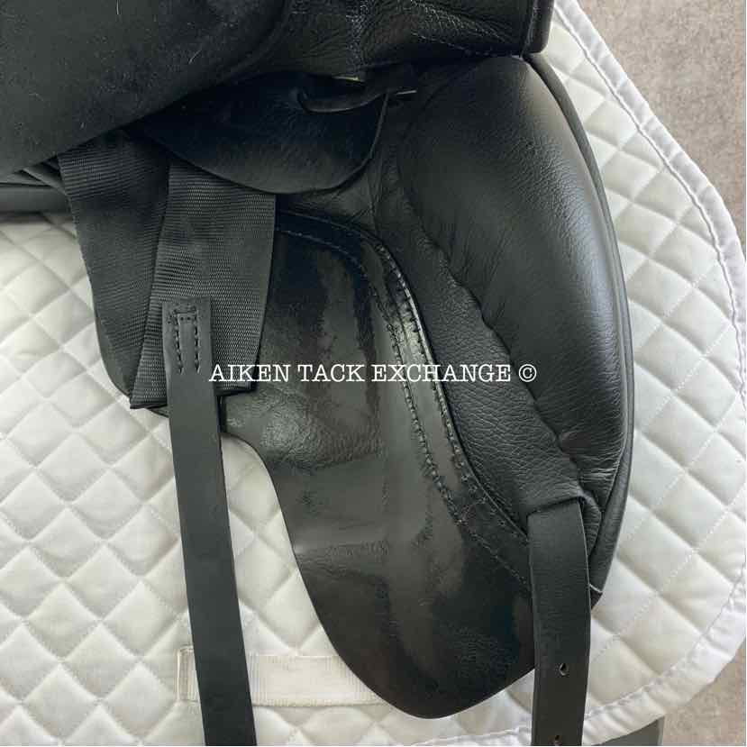 **SOLD** 2015 JRD Bella Dressage Saddle, 17" Seat, Medium Wide Tree, Wool Flocked Panels