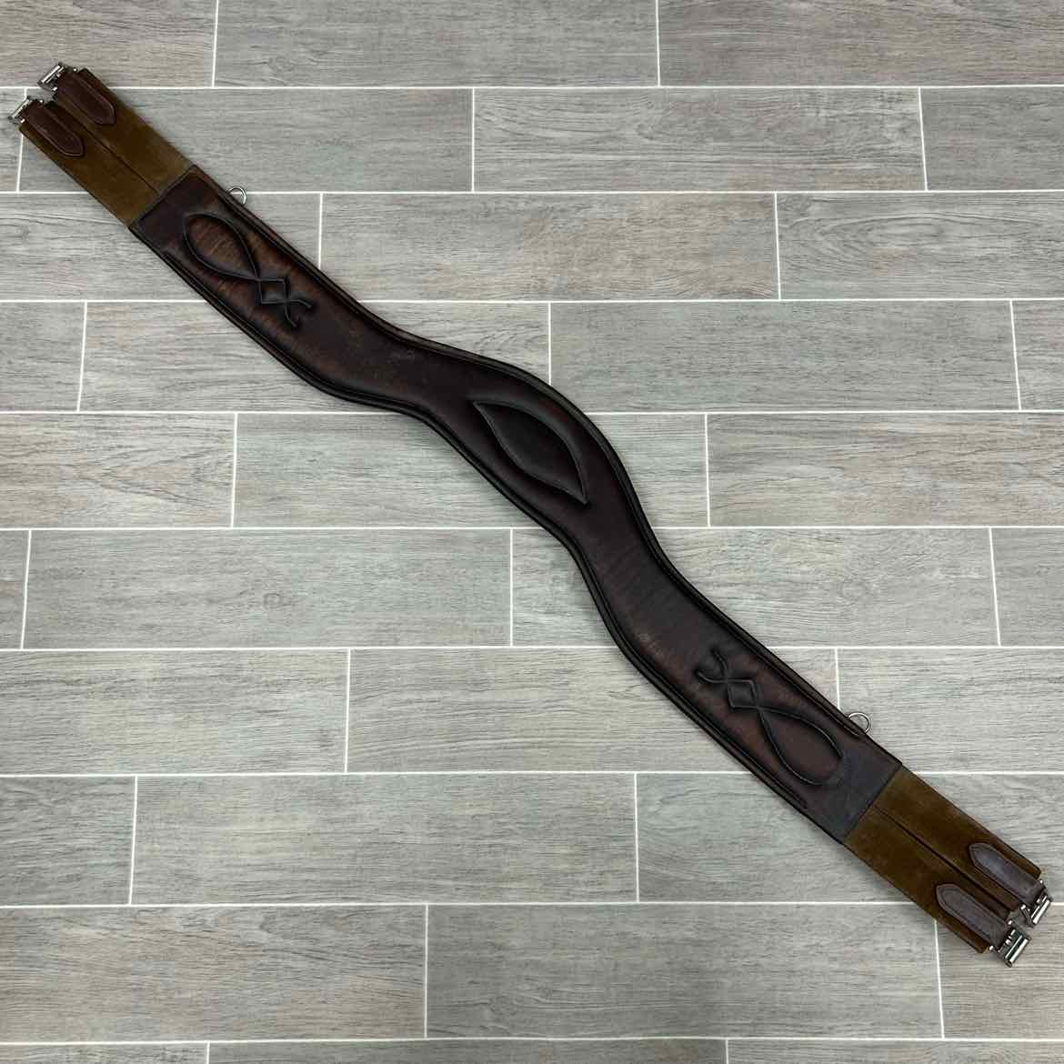 Total Saddle Fit Anatomic Shoulder RelieF Girth, Brown, 54"