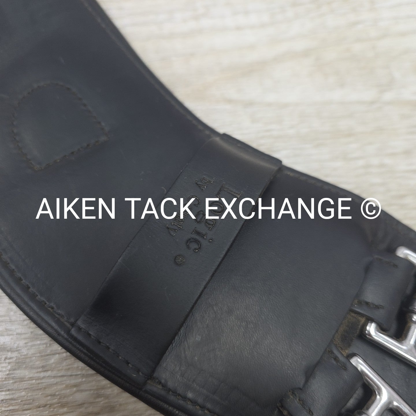 County Logic Shoulder Relief Dressage Girth, Black, 26"