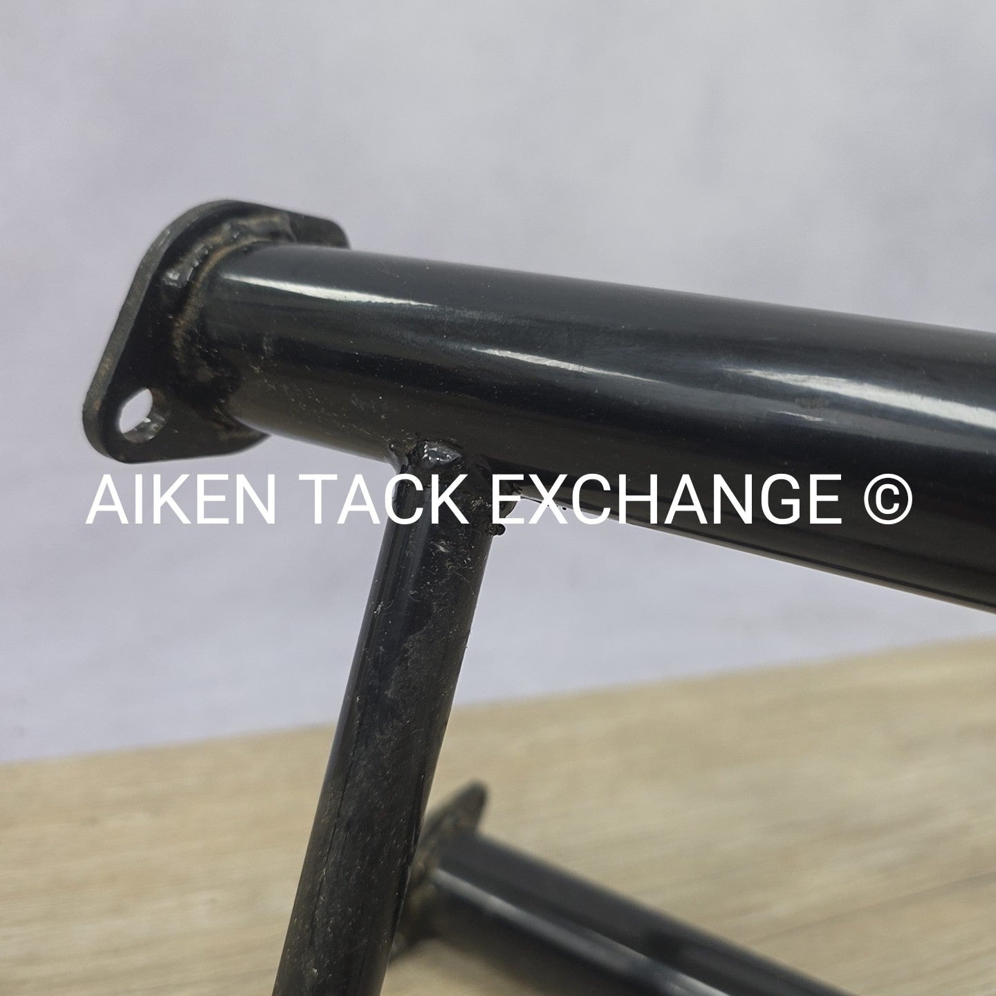 Metal Wall Mount Saddle Rack