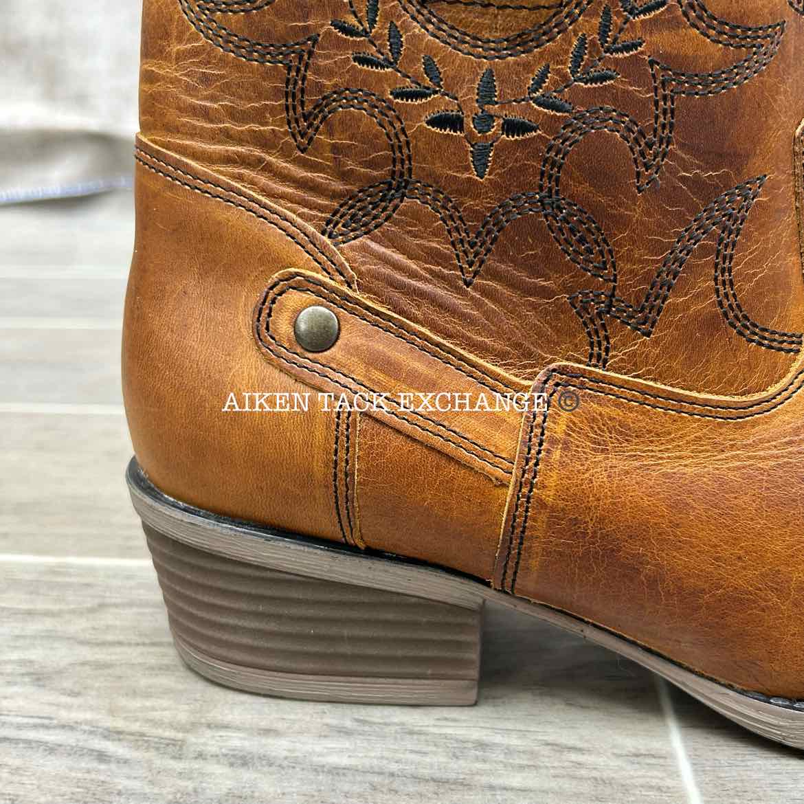 Sterling River Caramel R-Toe Booties w/ Black Stitching, Women's 9.5