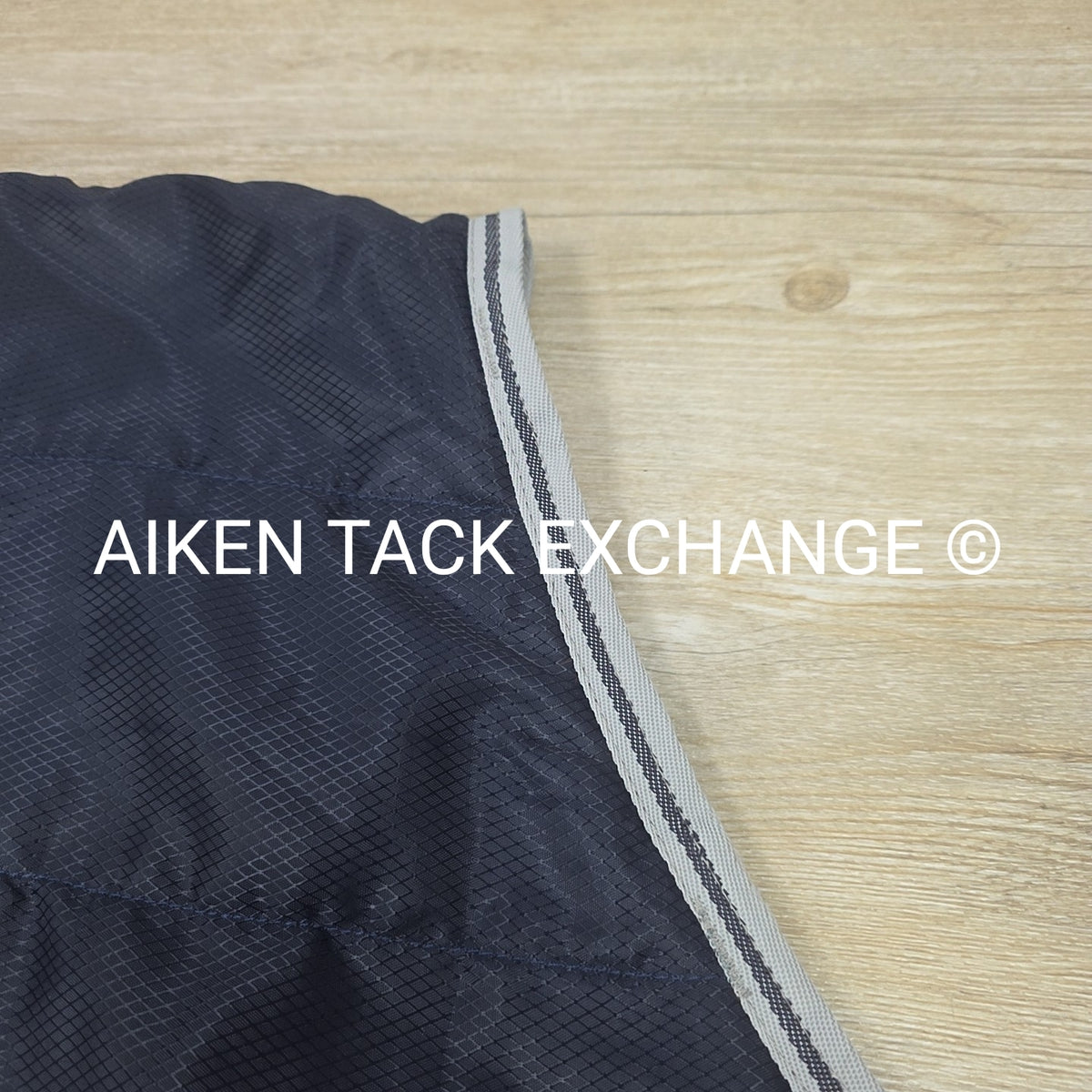 LeMieux Arika 100g fil Stable-Tek Rug, Size 81"