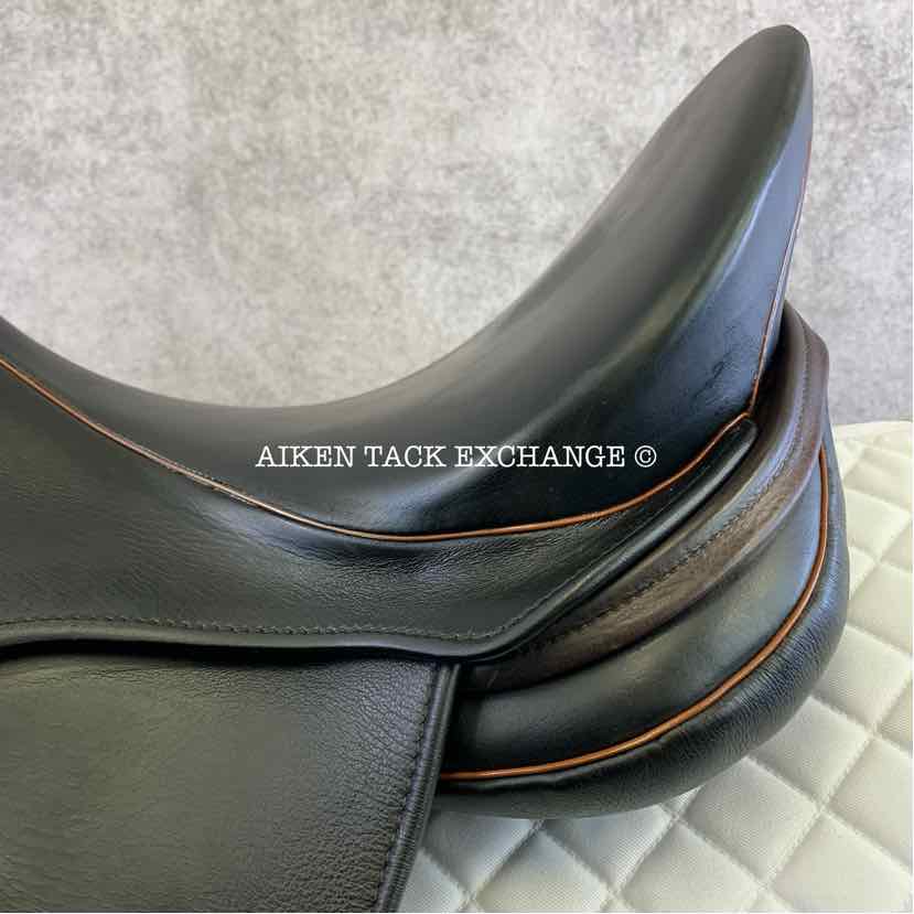 2017 Sommer Espirit Dressage Saddle, 17.5" Seat, 31.5 Tree - Wide (Adjustable), Wool Flocked Panels