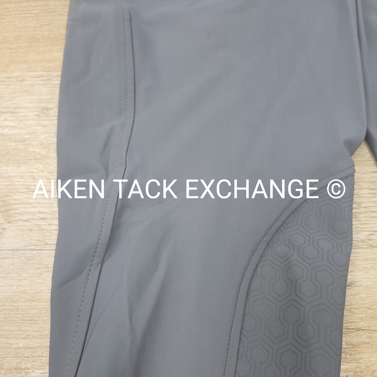 Ariat Tri Factor Silicone Grip Knee Patch Breeches, Size 34R