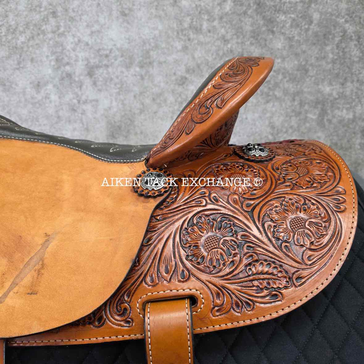 Circle J Western Saddle, 17" Seat, Regular Tree - Semi QH Bars