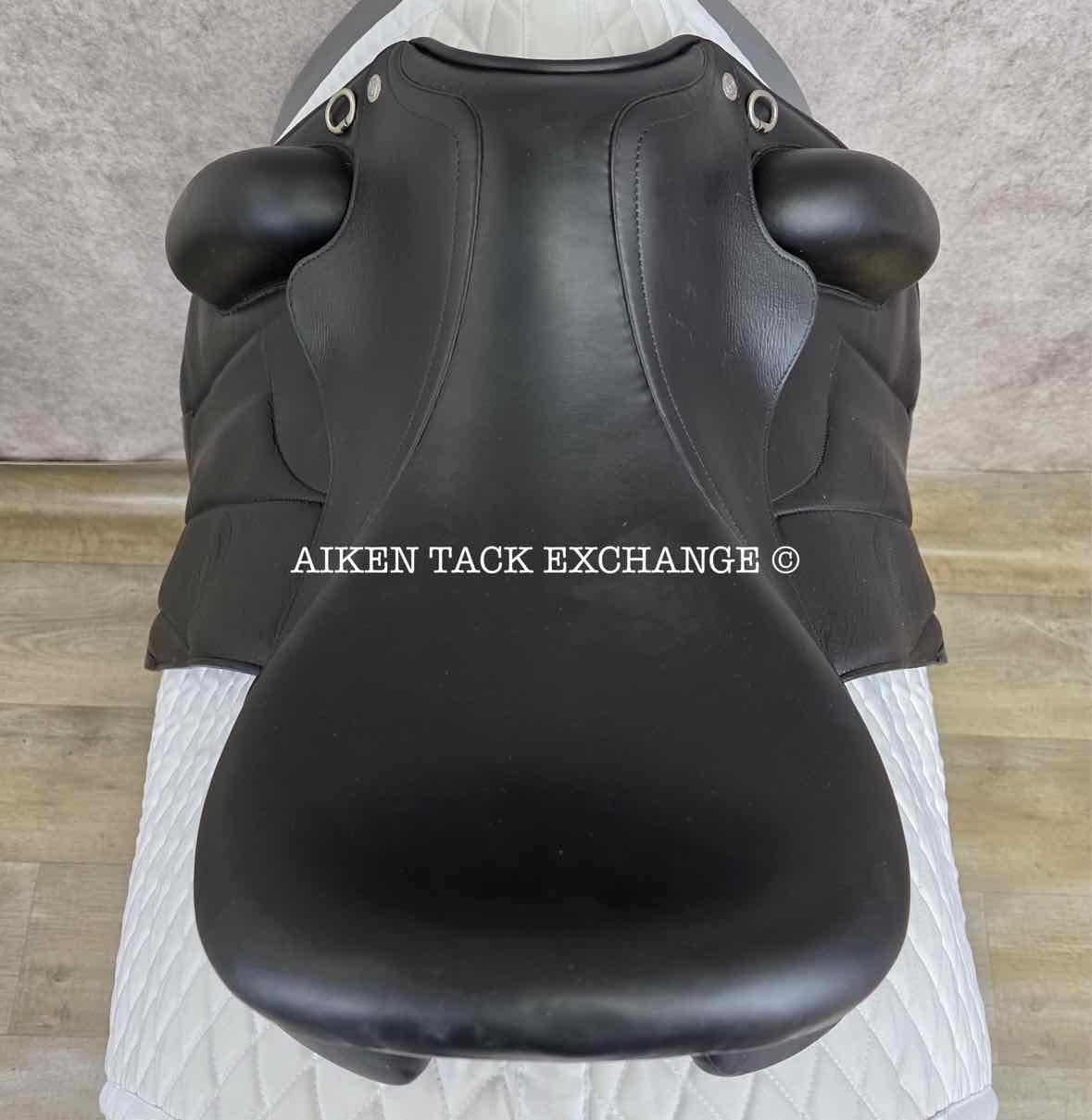 2018 Forestier Aachen Monoflap Dressage Saddle, 17" Seat, 1 Flap, MW/W Tree, PRO Panels, Full Buffalo Leather