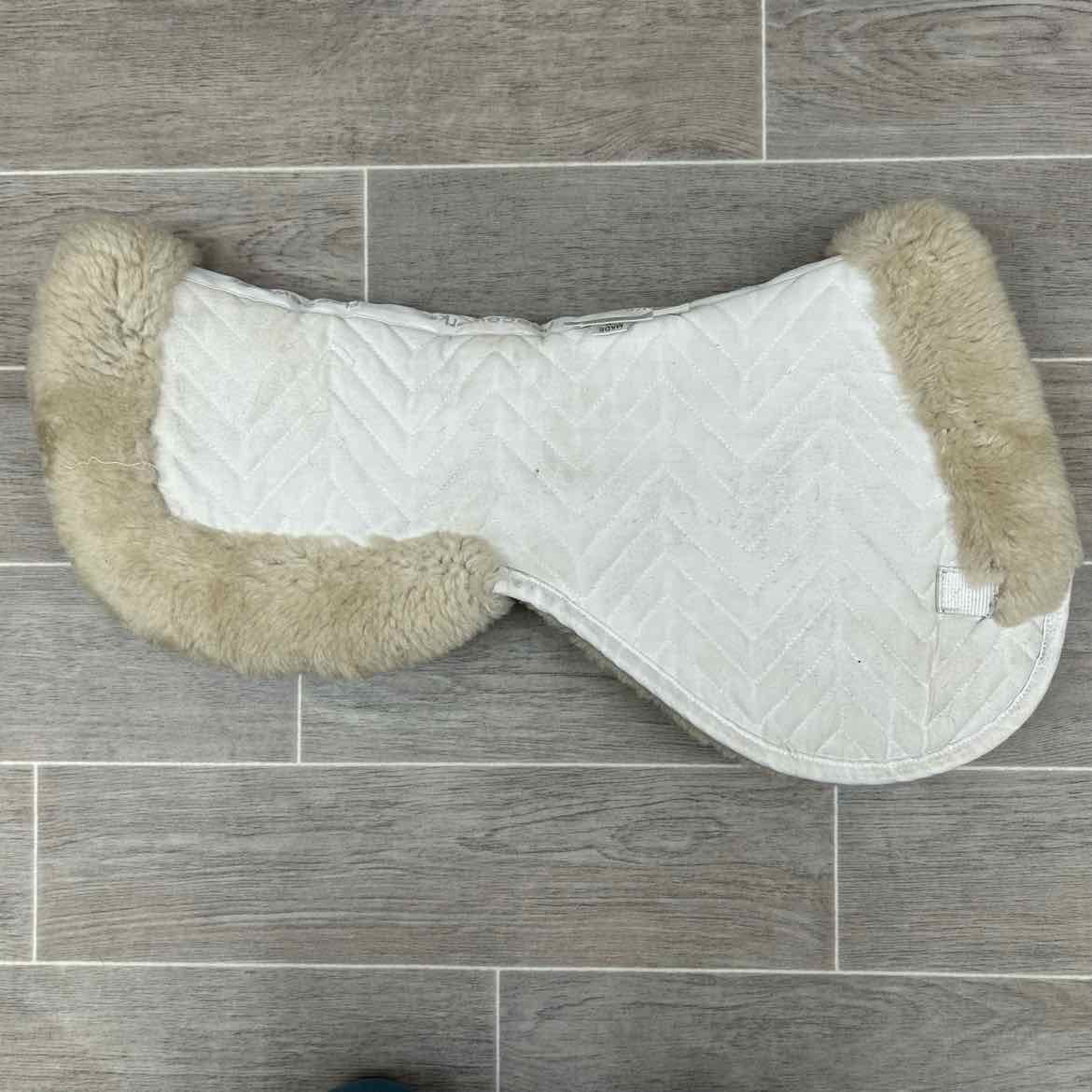 Fleeceworks Therawool Half Pad, Size Medium
