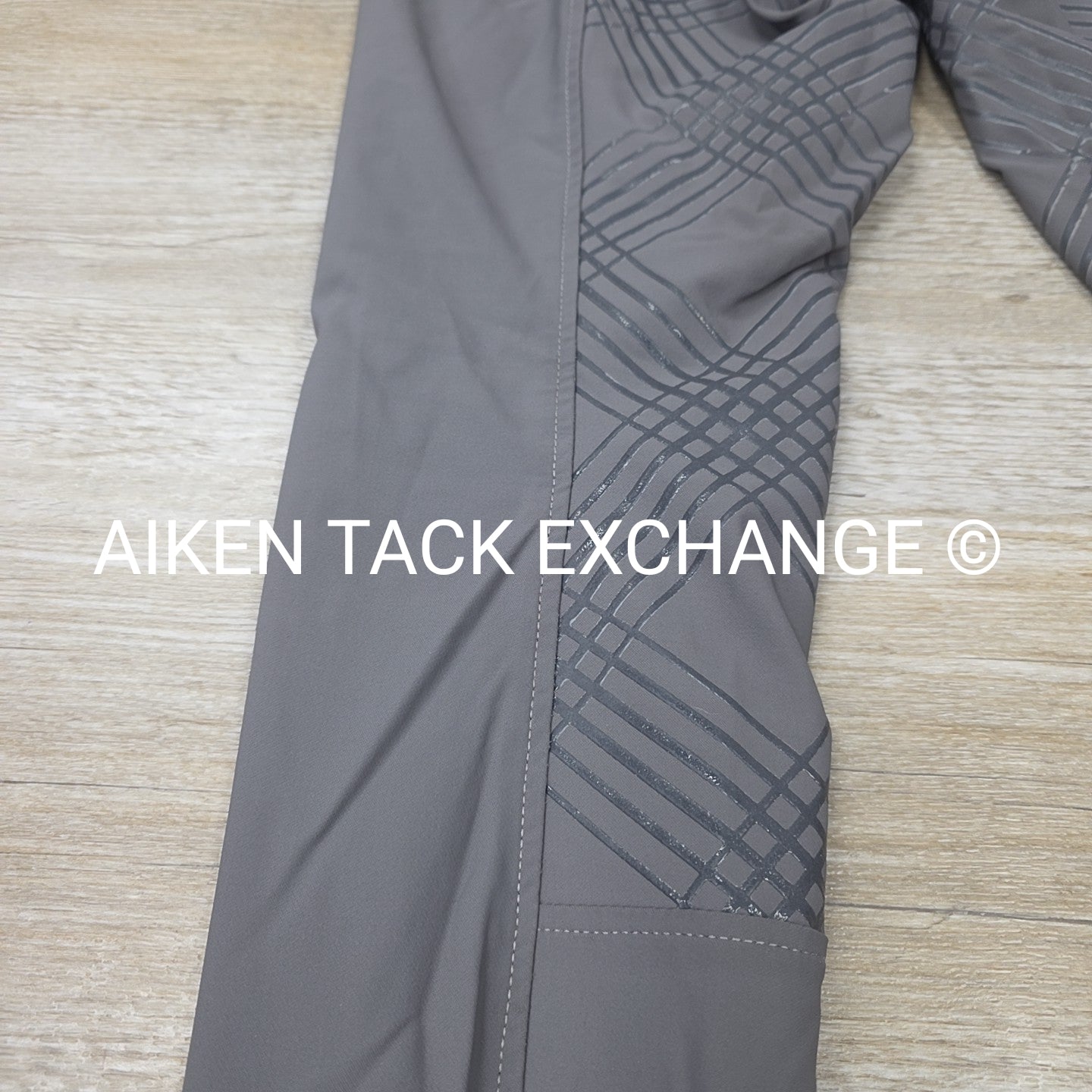 Ovation Aqua X Silicone Grip Full Seat Breeches, Size 28 R