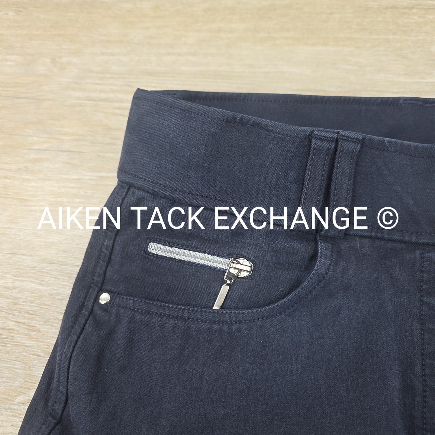 BARGAIN BUNDLE: Dover Saddlery Full Seat Breeches 28 & Horze Silicone Full Seat