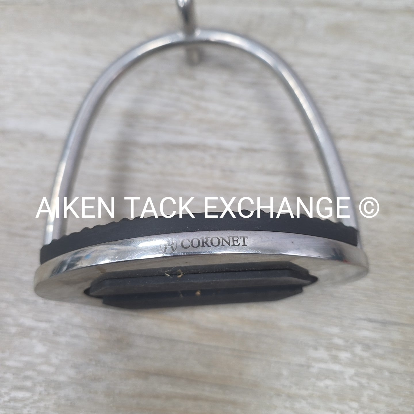 Coronet Wide Tread Offset Eye Stirrup Irons, 4.5"