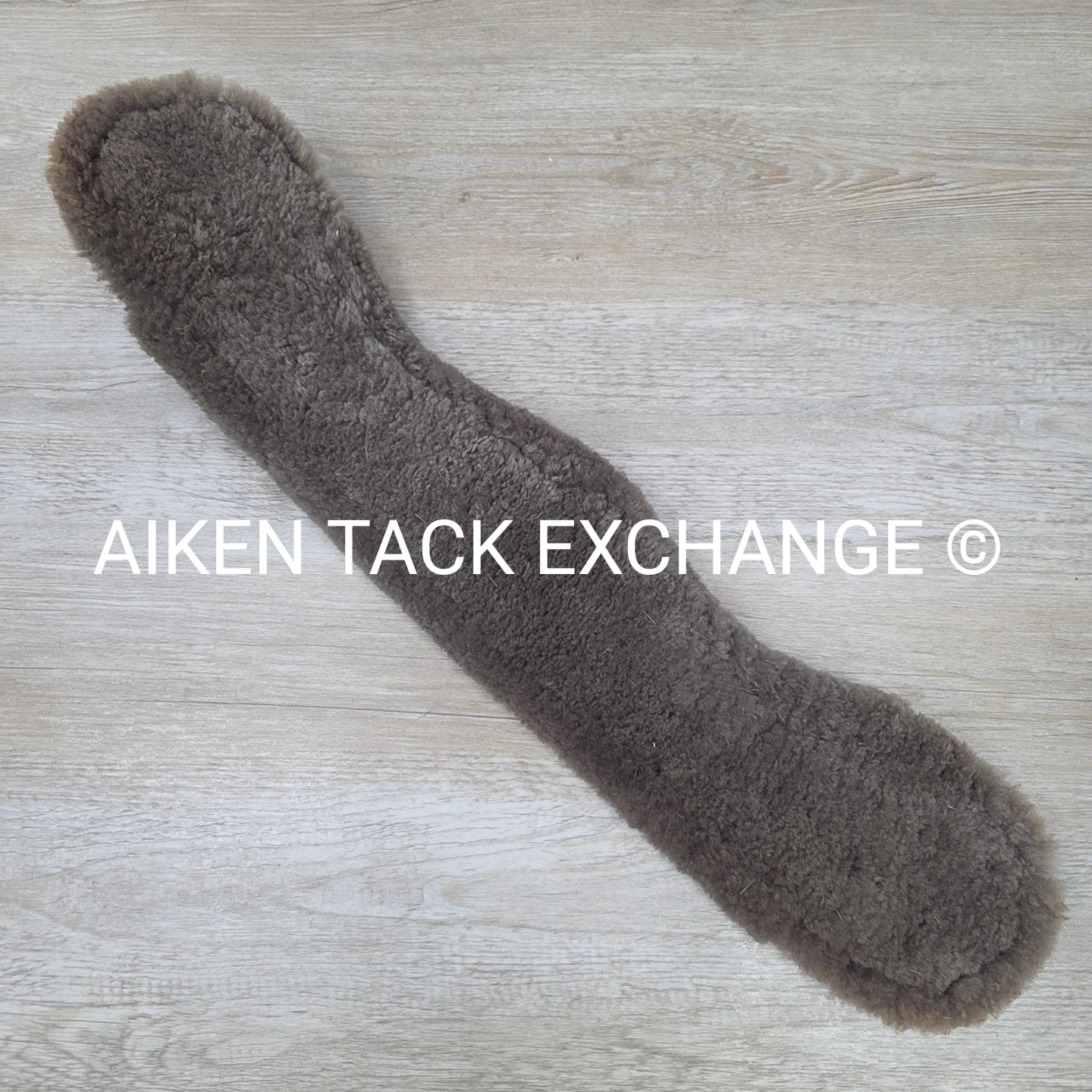Contour Sheepskin Dressage Girth, Brown, 26"