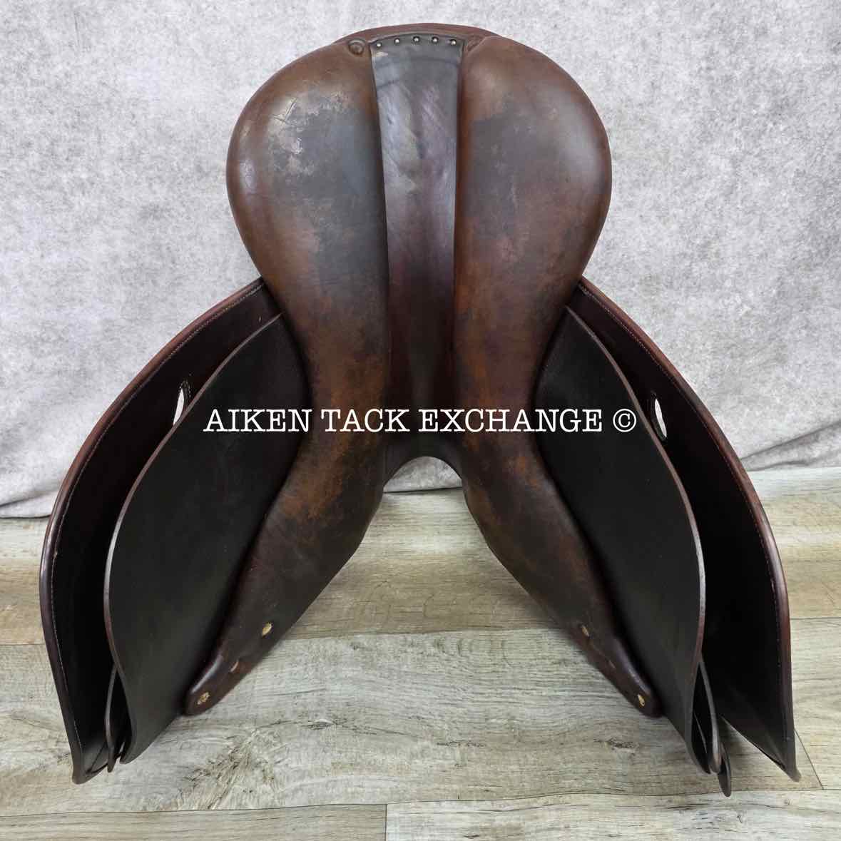 2005 Antares Close Contact Jump Saddle, 17.5" Seat - 3 Flap, Medium Wide Tree, Foam Panels, Full Buffalo Leather