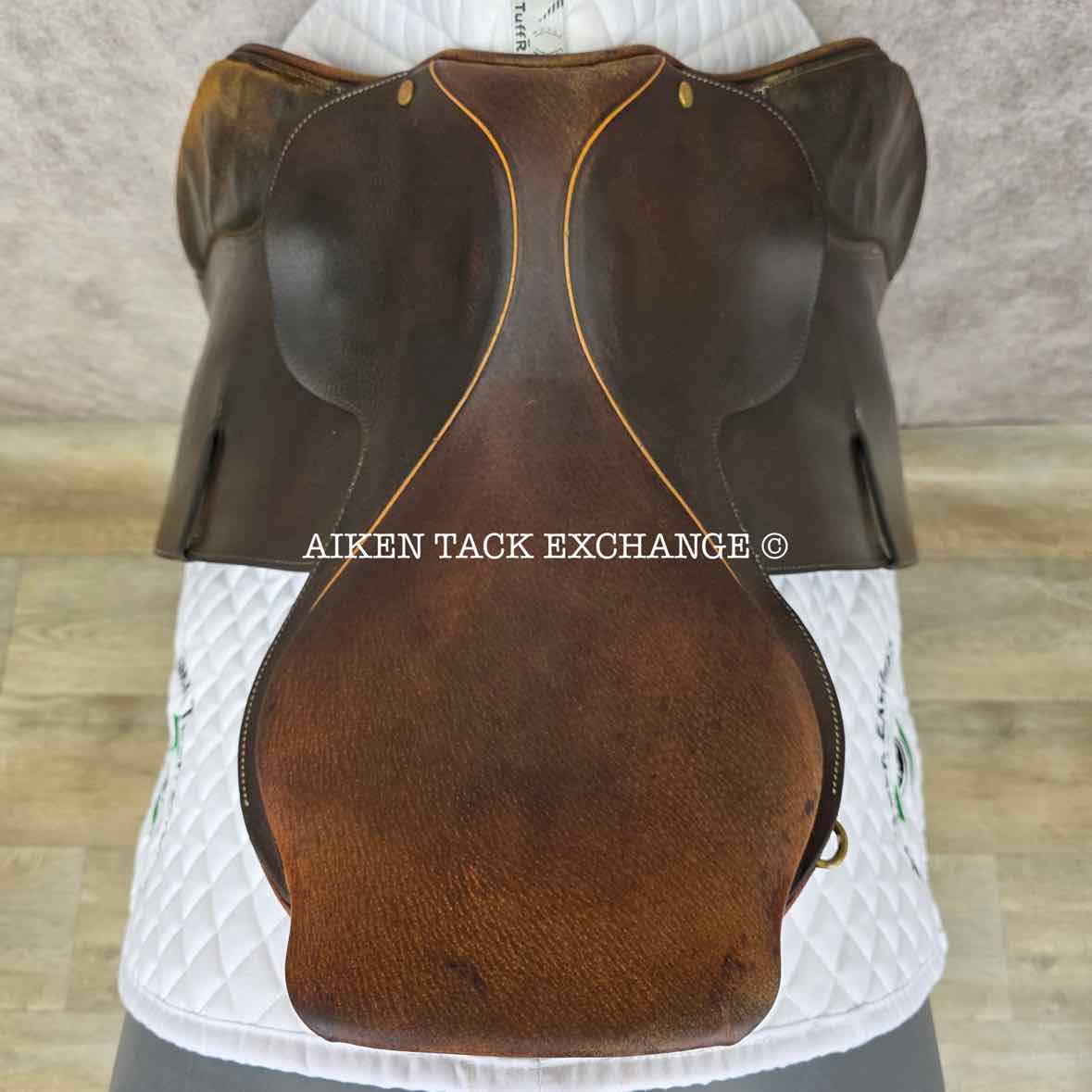 Crosby The Hampton Classic Close Contact Jump Saddle, 17" Seat, Medium Tree, Foam Panels
