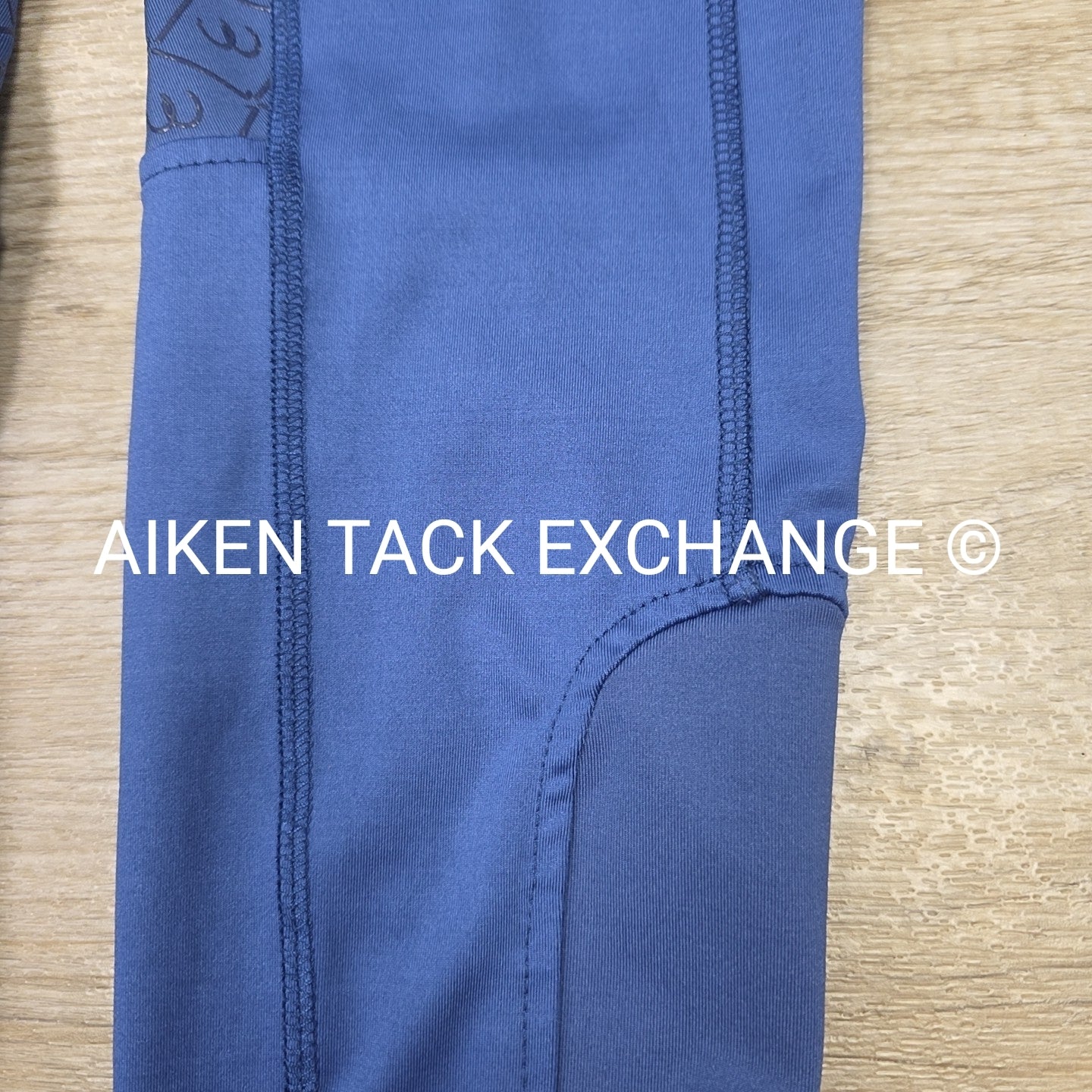 Ovation AeroWick Silicone Grip Full Seat Tights, Size Large