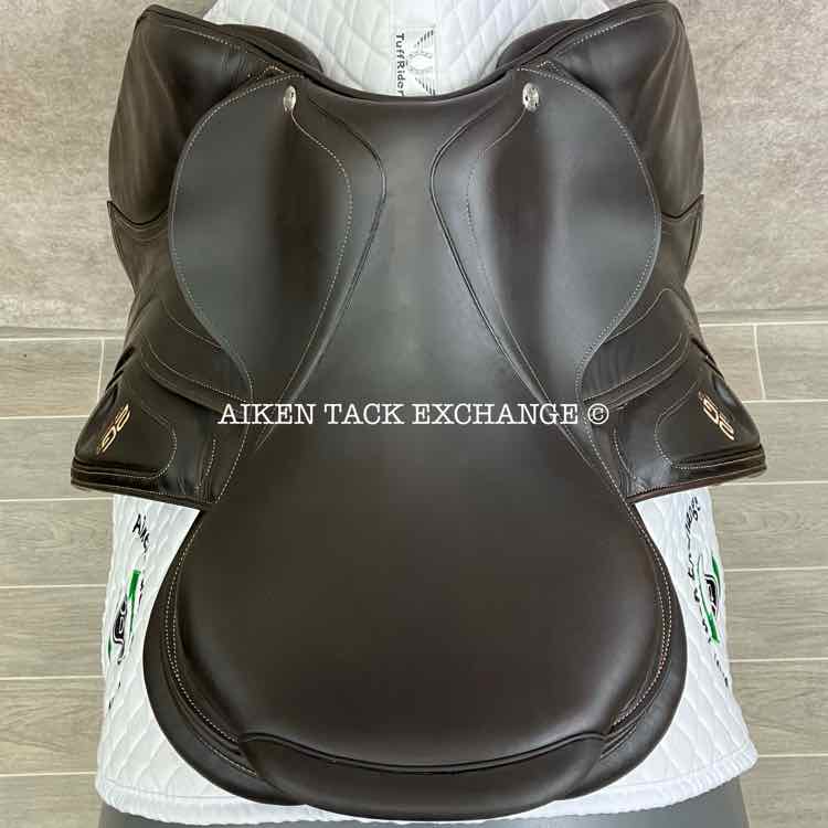 2016 CWD SE29 2GS Close Contact Jump Saddle, 17.5" Seat - S2, 4C Flap, Dynamik Flex Tree - MW, Foam Panels, Full Buffalo Leather