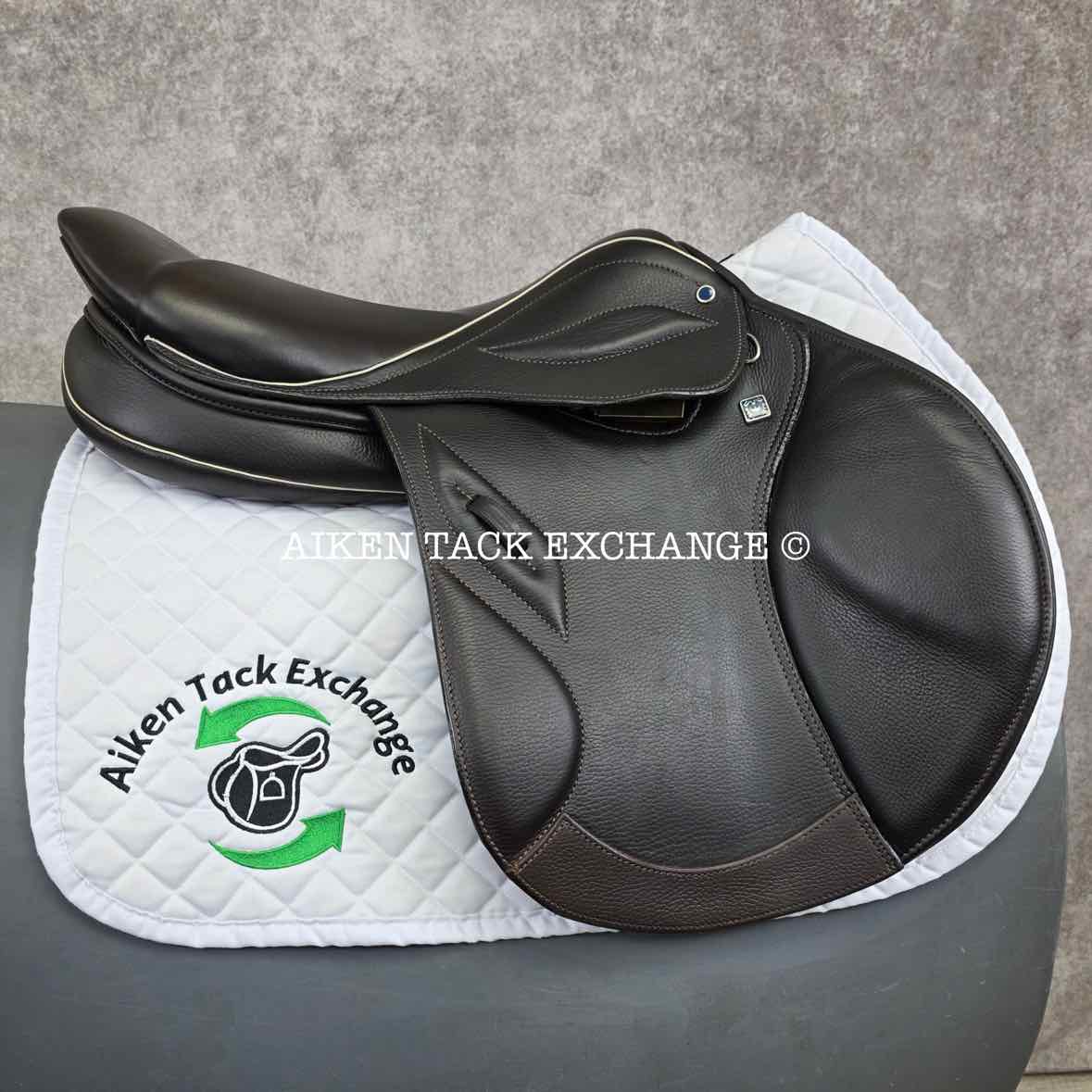 2020 Stubben Phoenix Elite Jump Saddle, 17.5" Seat with Biomex, 28cm Tree - Medium, Wool Flocked Panels