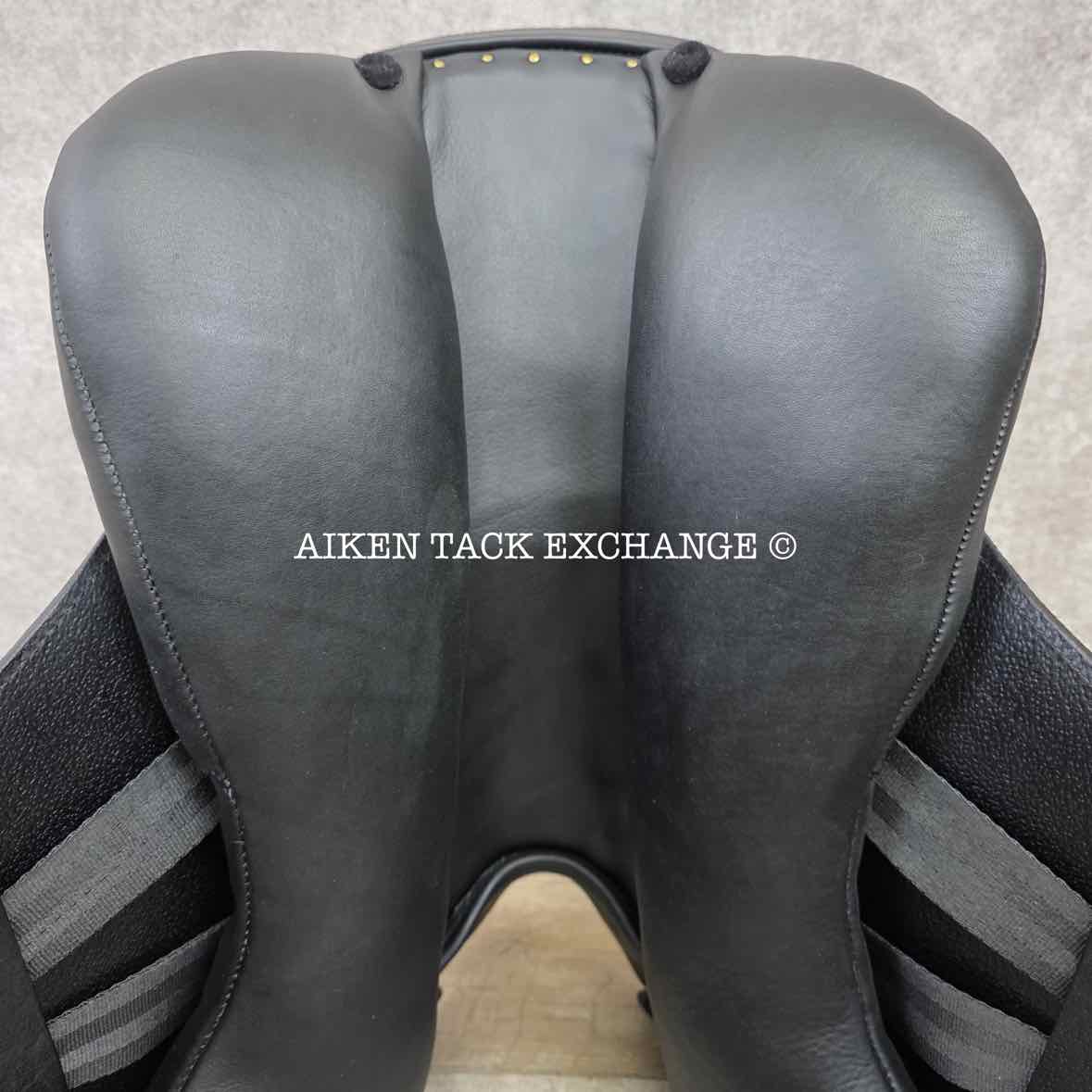 2022 Tempi H Monoflap Dressage Saddle, 18" Seat, M/MW Tree, Wool Flocked Panels