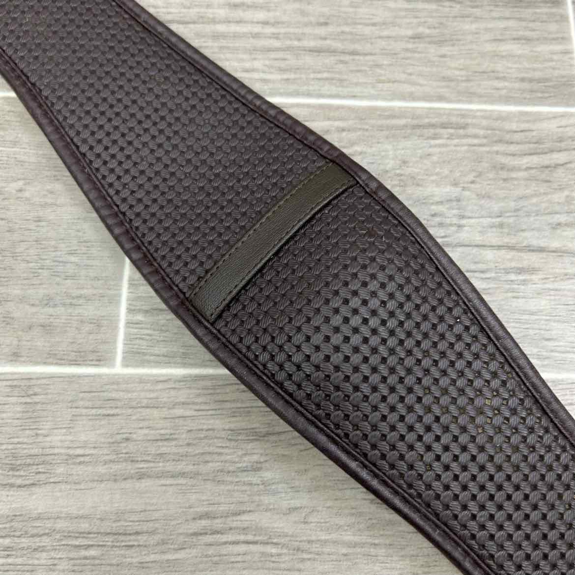 Wintec Chafeless Girth, Brown, 56"