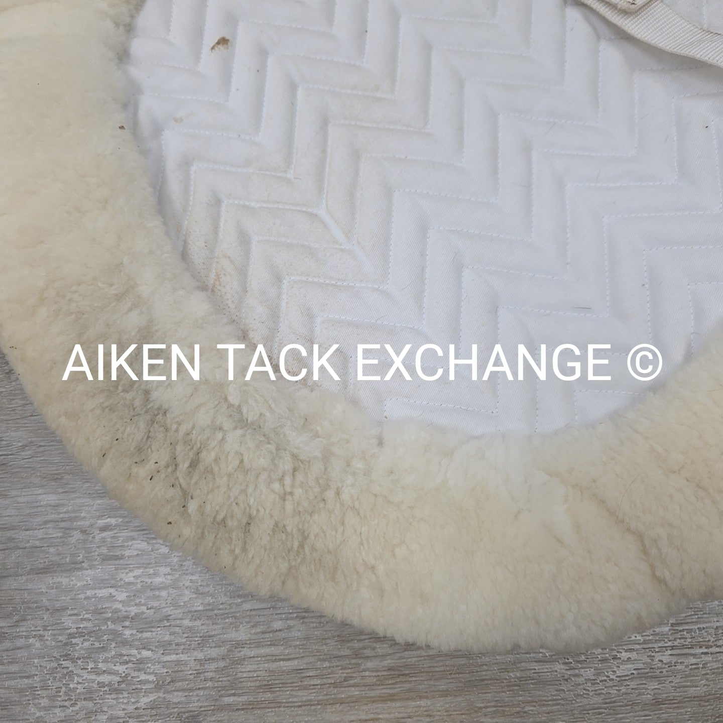 Fleeceworks Classic Dressage Pad with Full Sheepskin Trim, Large