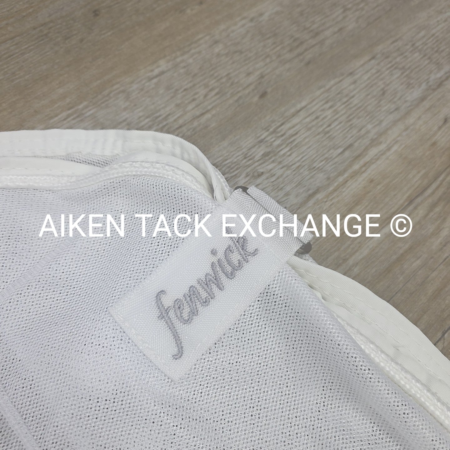 Fenwick Equestrian BodyGuard Mesh Cooler, White (has some marks) 60"