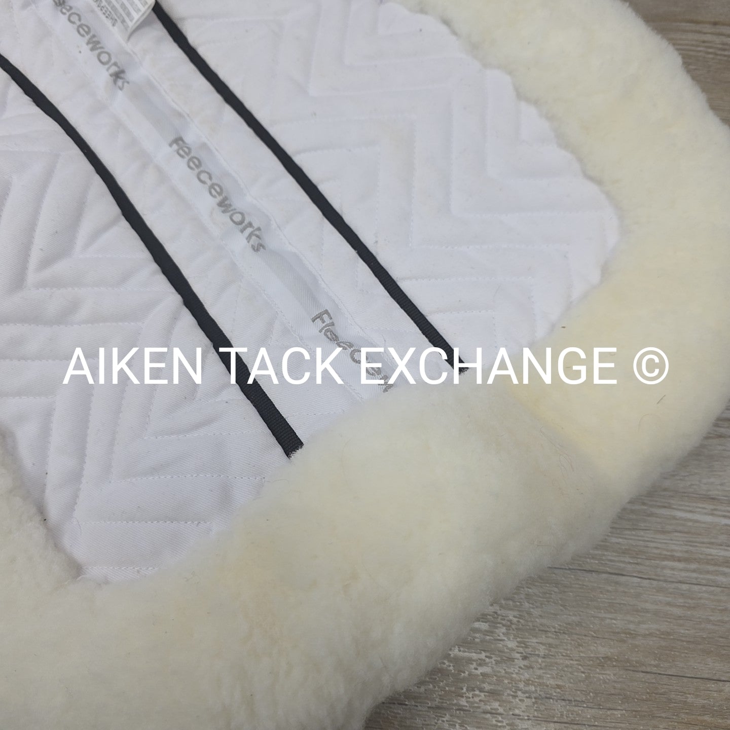 Fleeceworks FXK Classic Sheepskin Half Pad with Rolled Edges, Medium