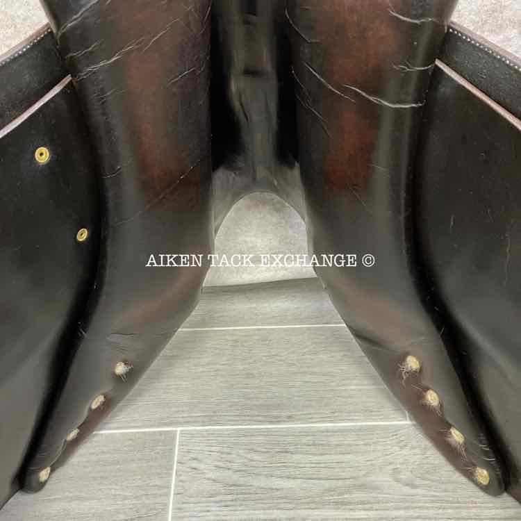 **SOLD** 1995 PJ by Bruno Delgrange Close Contact Jump Saddle, 16.5" Seat, Short Flap, Medium Tree, Foam Panels