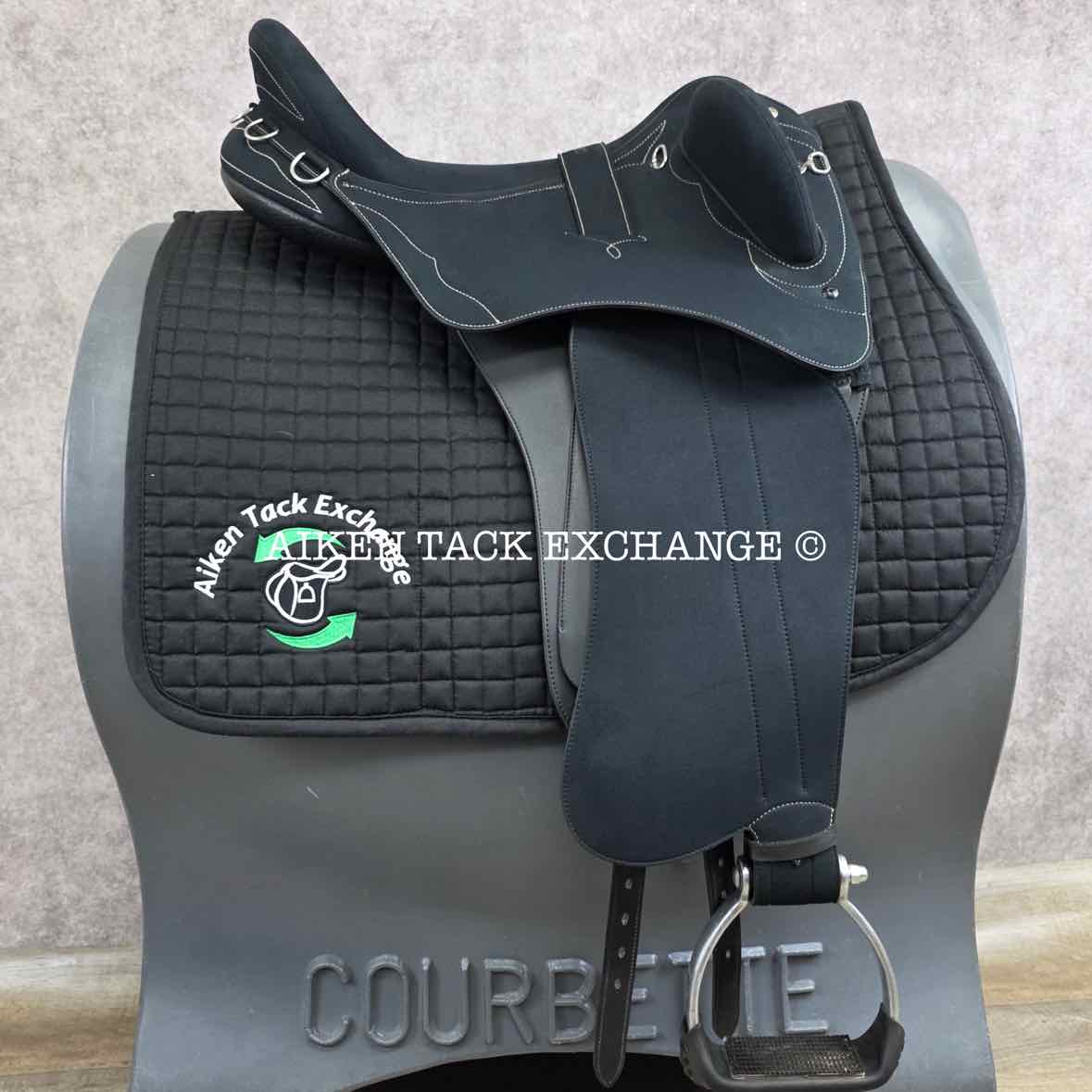 2022 Wintec Pro Stock HART Saddle with Swinging Fender, 17" / 17.5" Seat - Large, Adjustable Tree - Changeable Gullet, CAIR Panels