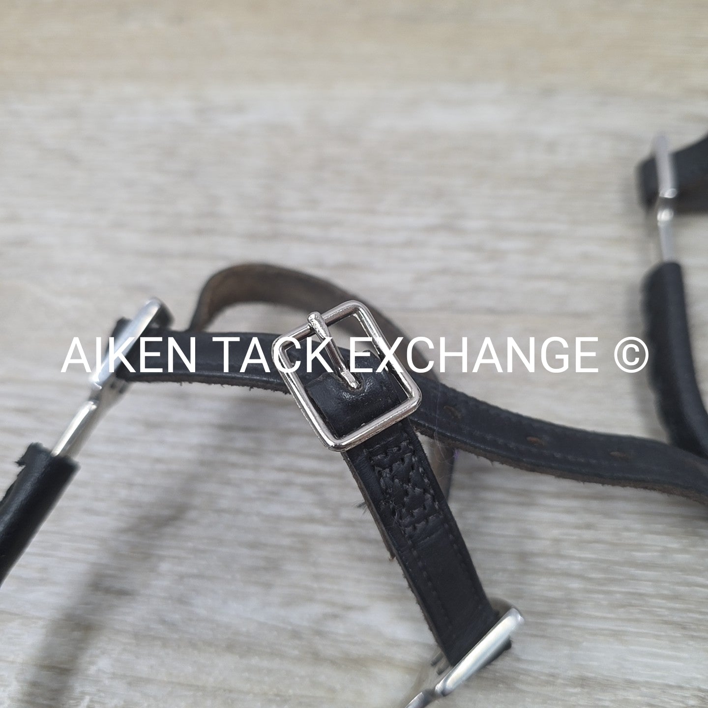 Leather Wrapped Short Neck Roller Spurs with Leather Spur Straps, 3/4' Neck