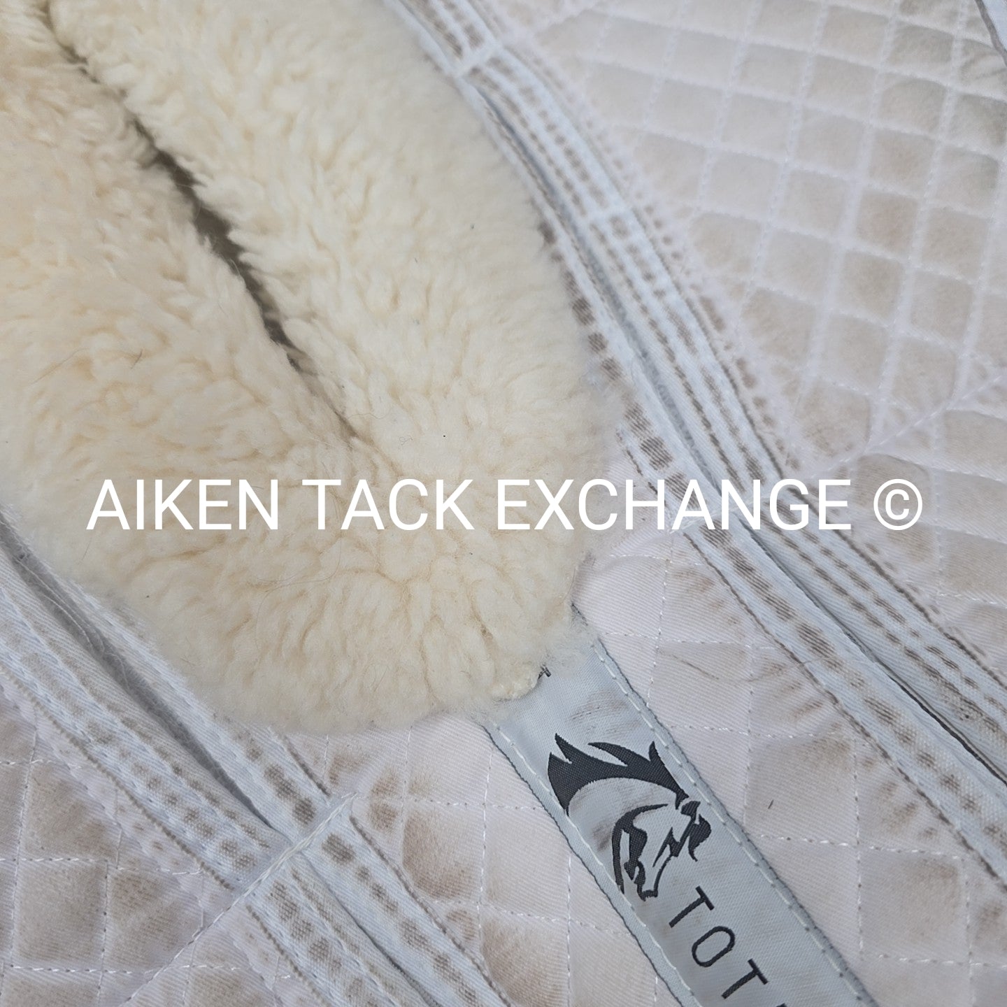 Total Saddle Fit 6 Point Sheepskin Half Pad with Wither Freedom, Size S / M