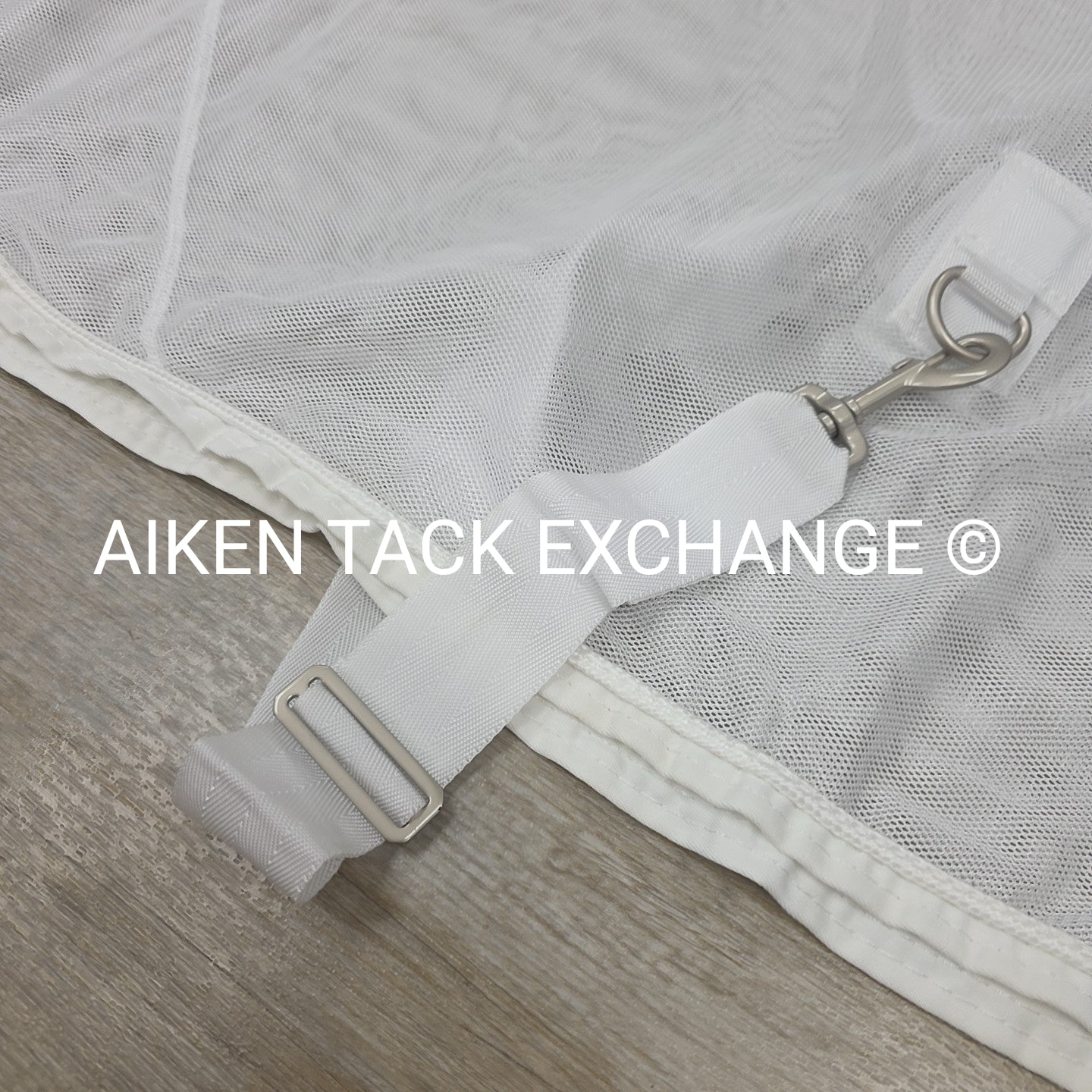 Fenwick Equestrian BodyGuard Mesh Cooler, White (has some marks) 62"