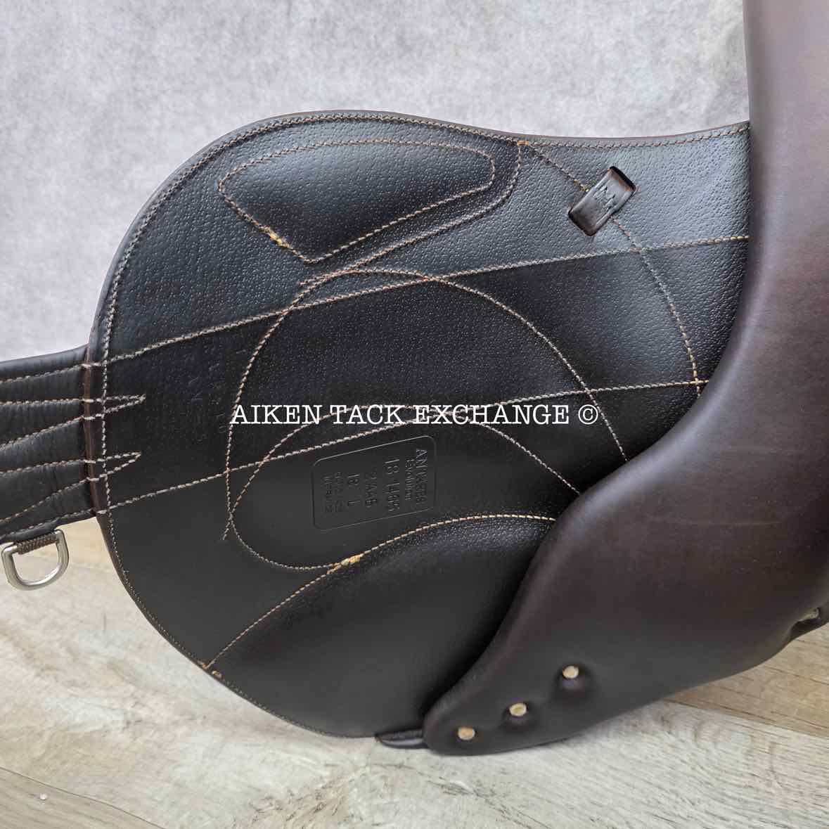 2018 Antares Evolution Monoflap Jump Saddle, 18" Seat, 2AAB Flap, M/MW Tree, Foam Panels, Full Buffalo Leather