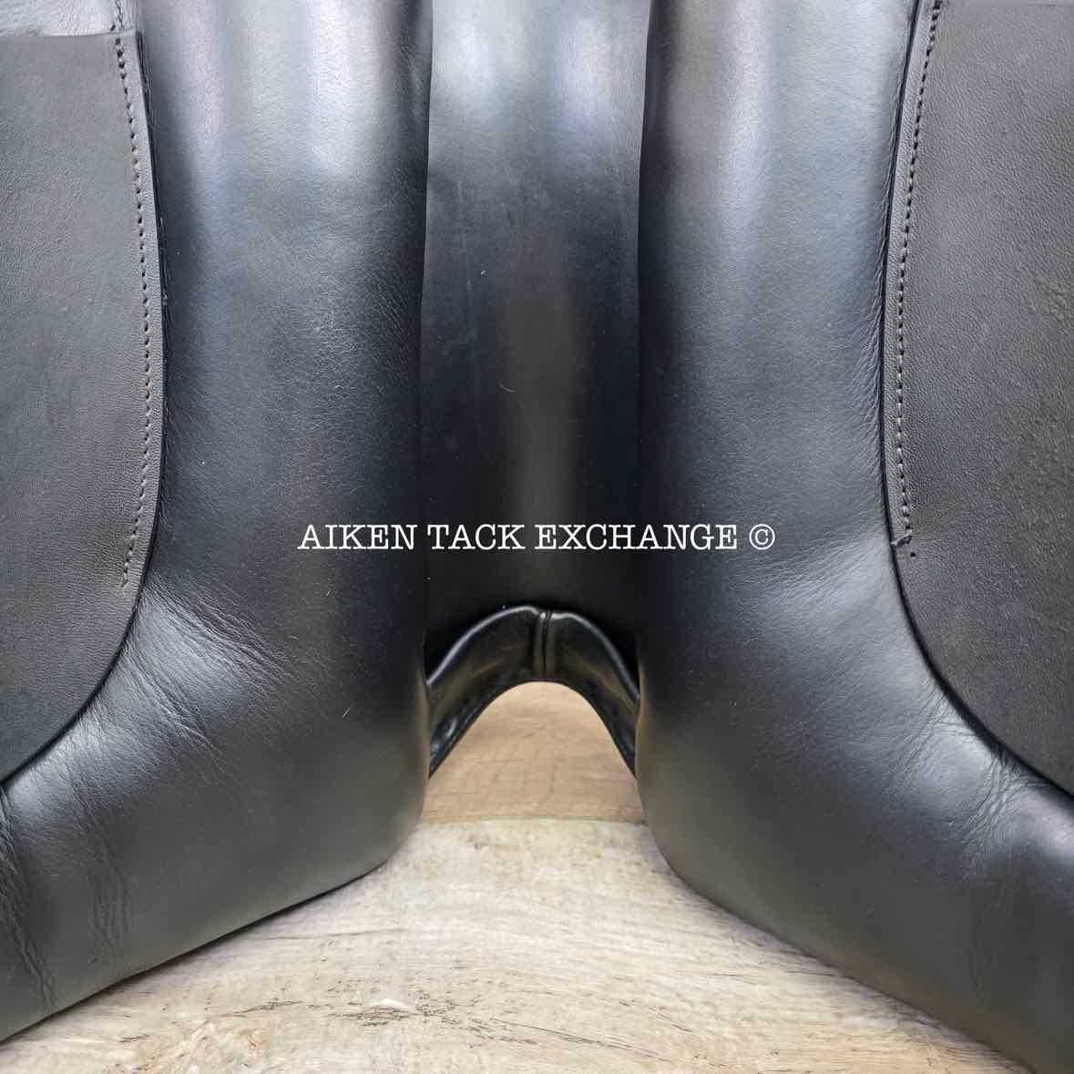 **SOLD** 2018 County Epiphany Monoflap Dressage Saddle, 17" Seat, Medium Narrow Tree, Wool Flocked Panels