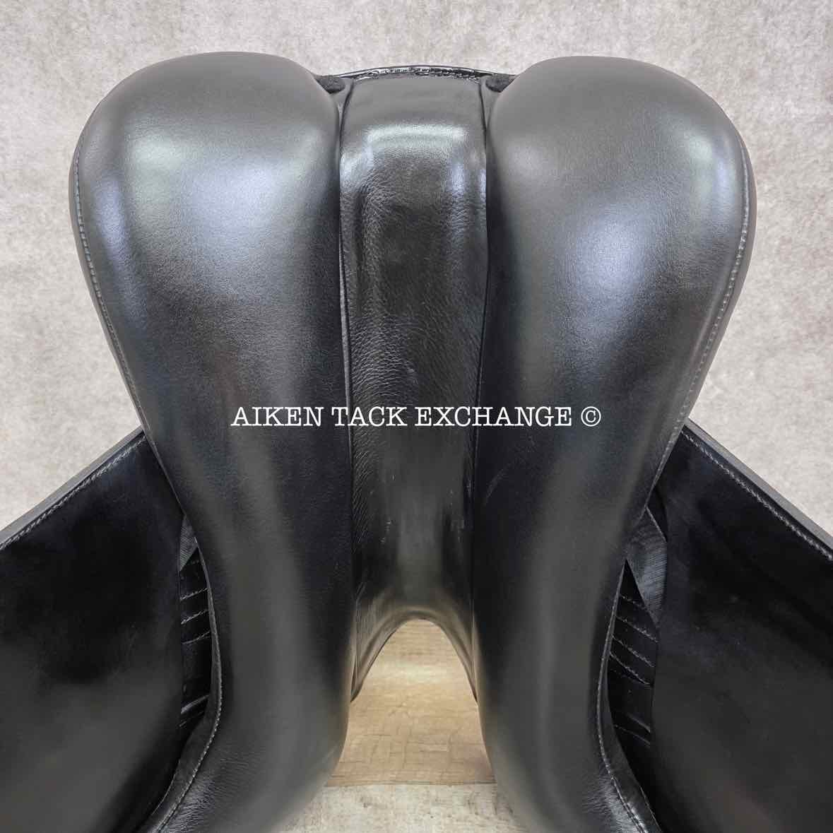 2020 Kentaur Ithaka AP Dressage Saddle, 18" Seat, Medium Wide Tree, Wool Flocked Panels