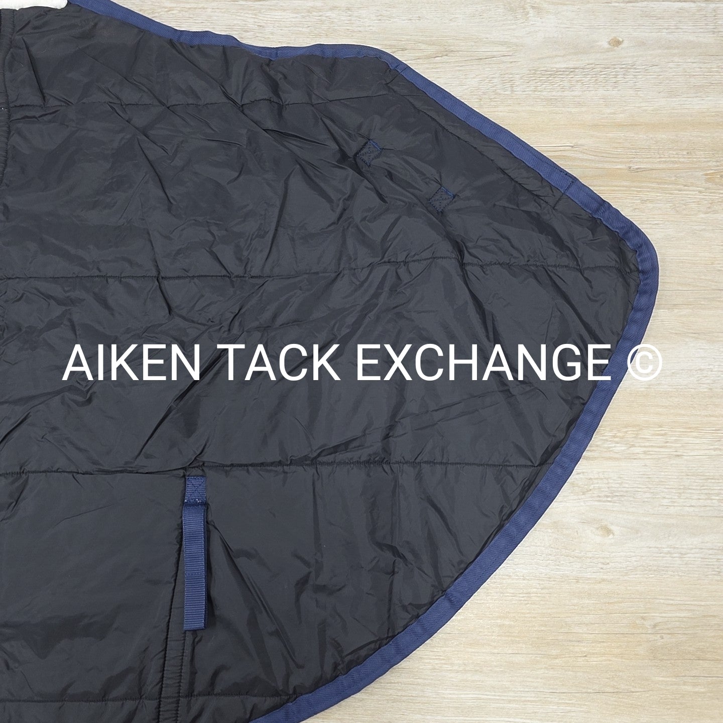 Dover Saddlery Riders International Medium / Heavy Weight Turnout Blanket with 2