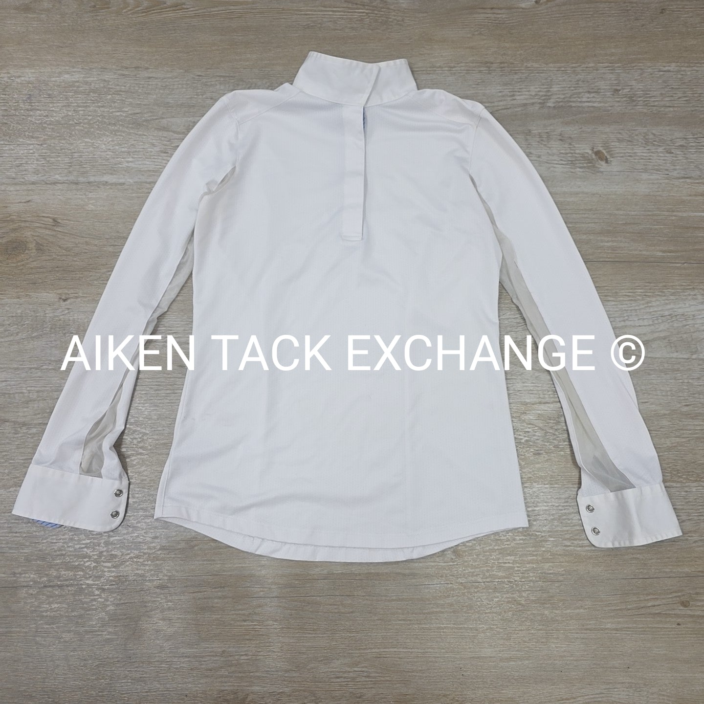 Beacon Hill Talent Yarn Long Sleeve Sun Shirt Show Shirt, Size Small