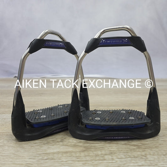 Freejump AirS Stirrups, Angled Eye, 4.5"
